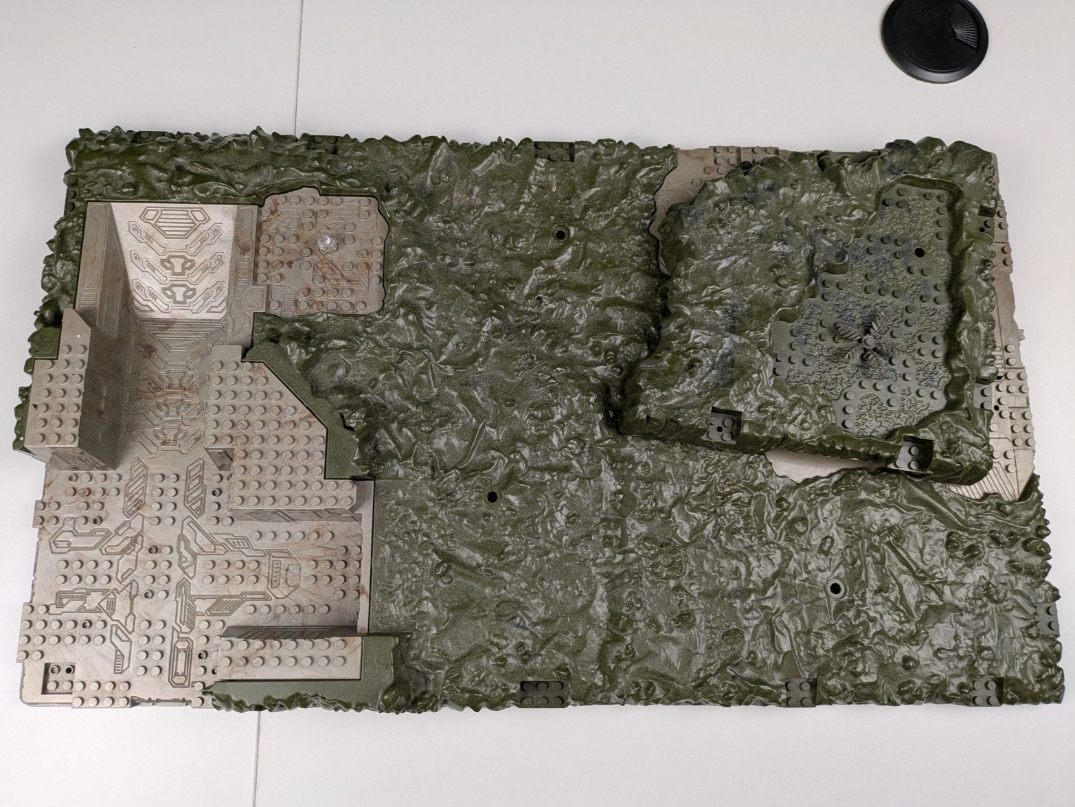 MEGA BLOKS Halo Battlescape II 96983 Terrain Only!