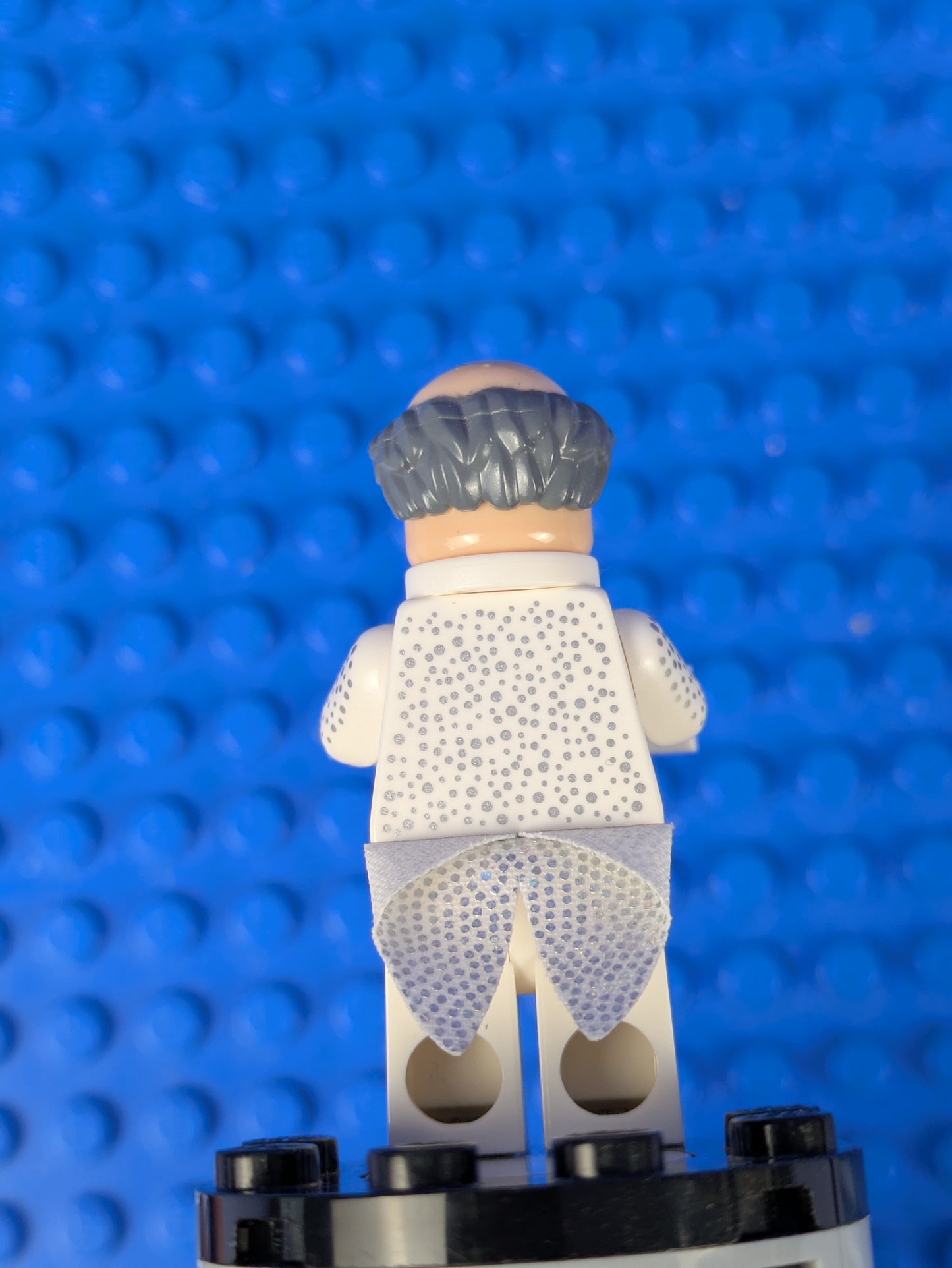 Lego Collectible Minifigures: Super Heroes: Disco Alfred Pennyworth col406 Set 71034