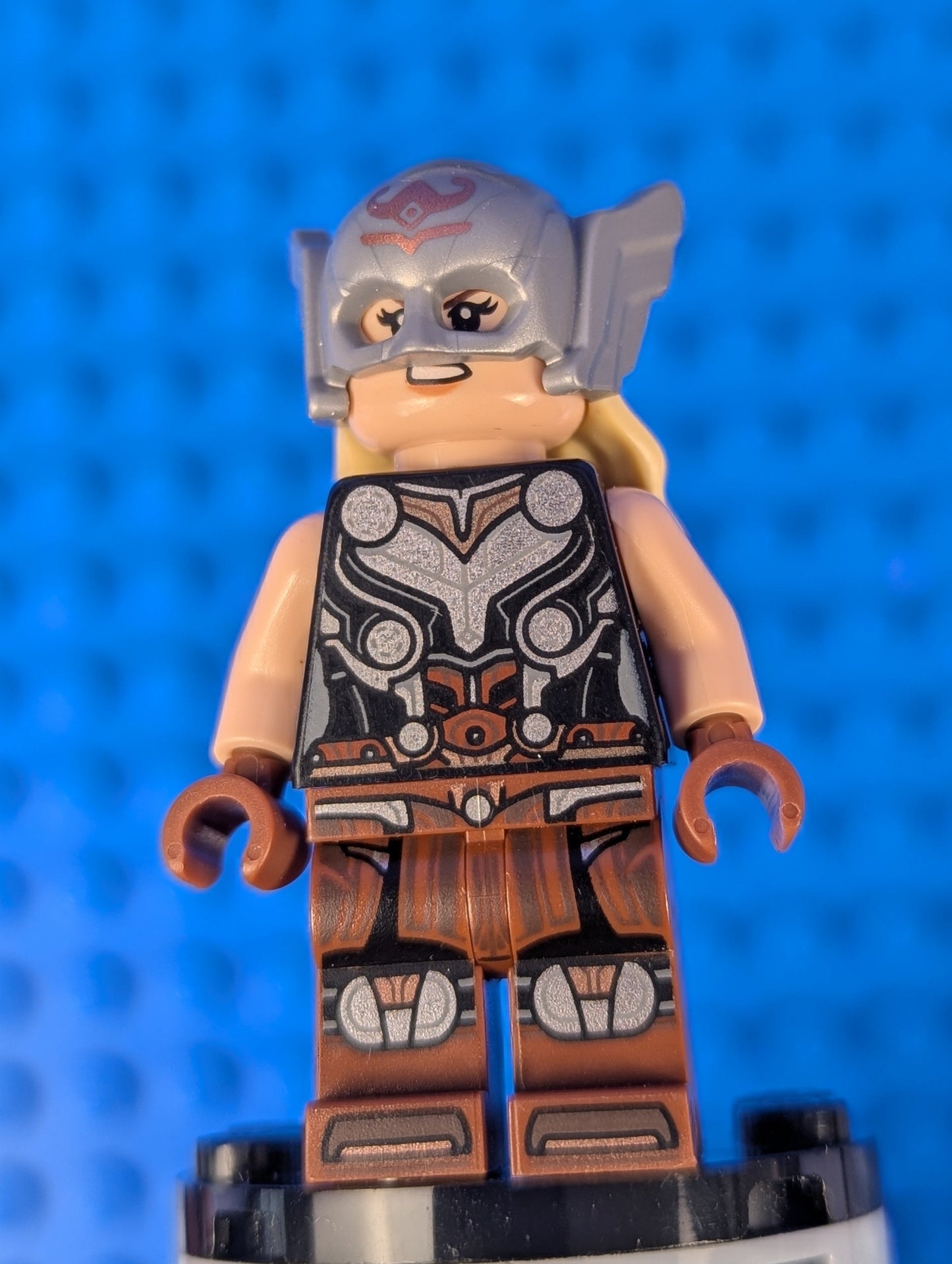 Lego Super Heroes: Mighty Thor (Jane Foster) sh0815 Set 76208