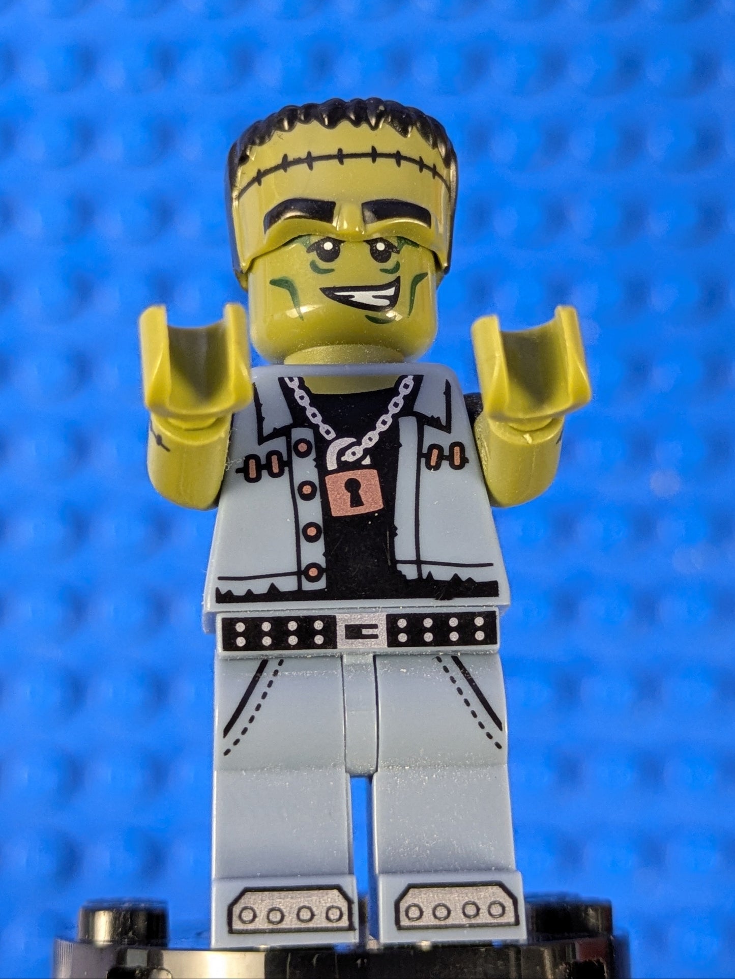 Lego Collectible Minifigures: Series 14: Monster Rocker col222 Set 71010 6100817