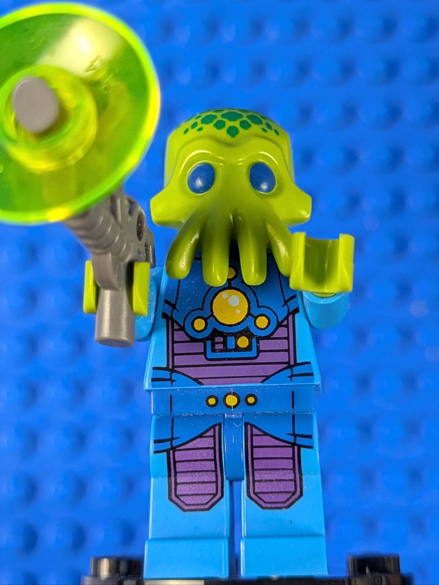 Lego Collectible Minifigures: Series 13: Alien Trooper col201 Set 71008 6100808