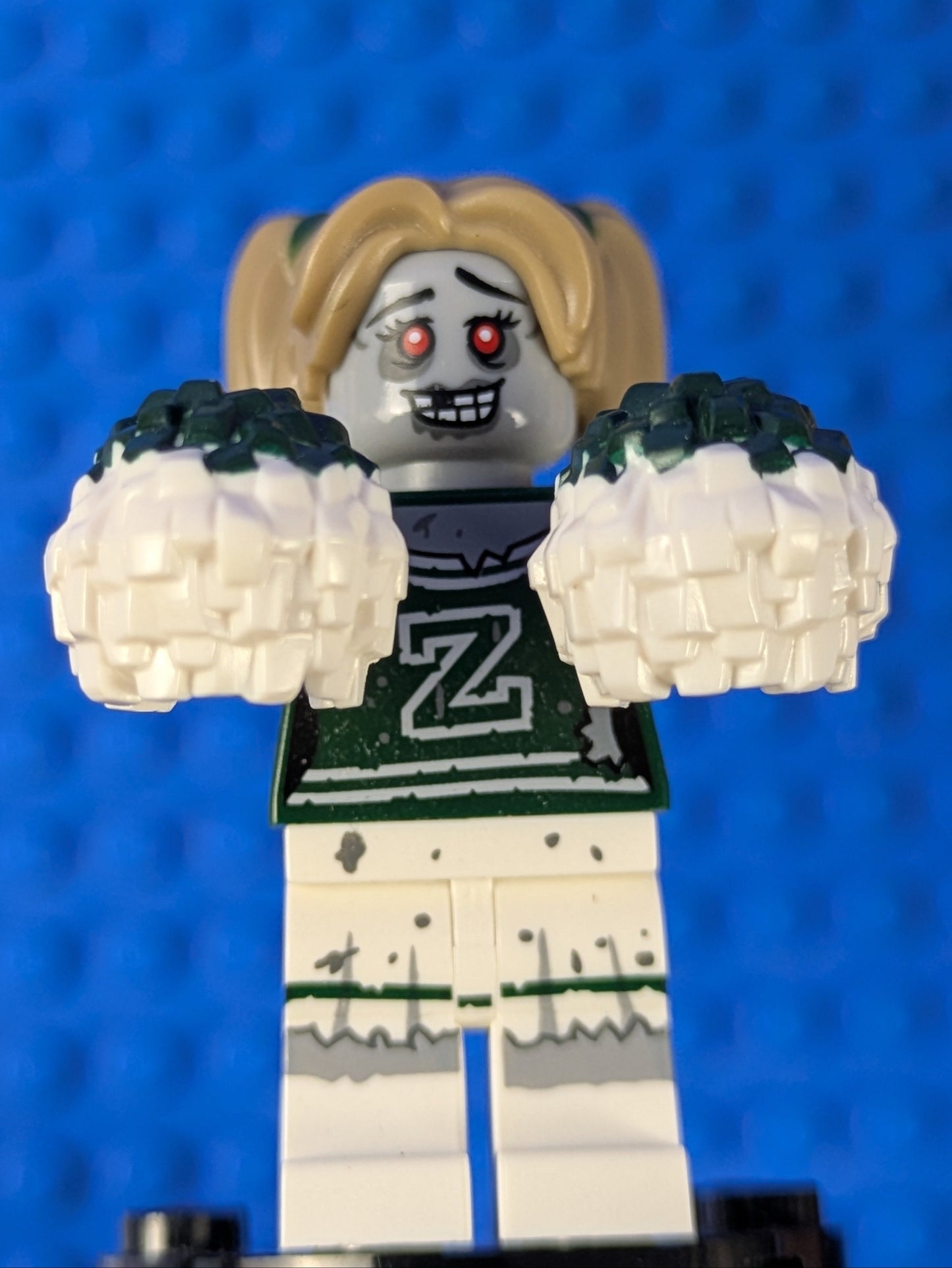 Lego Collectible Minifigures: Series 14: Zombie Cheerleader col218 Set 71010