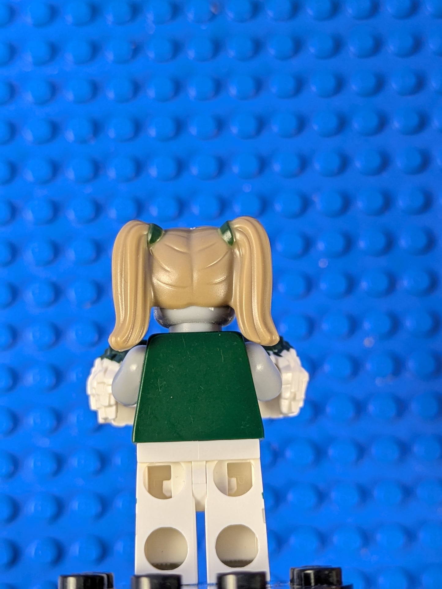 Lego Collectible Minifigures: Series 14: Zombie Cheerleader col218 Set 71010