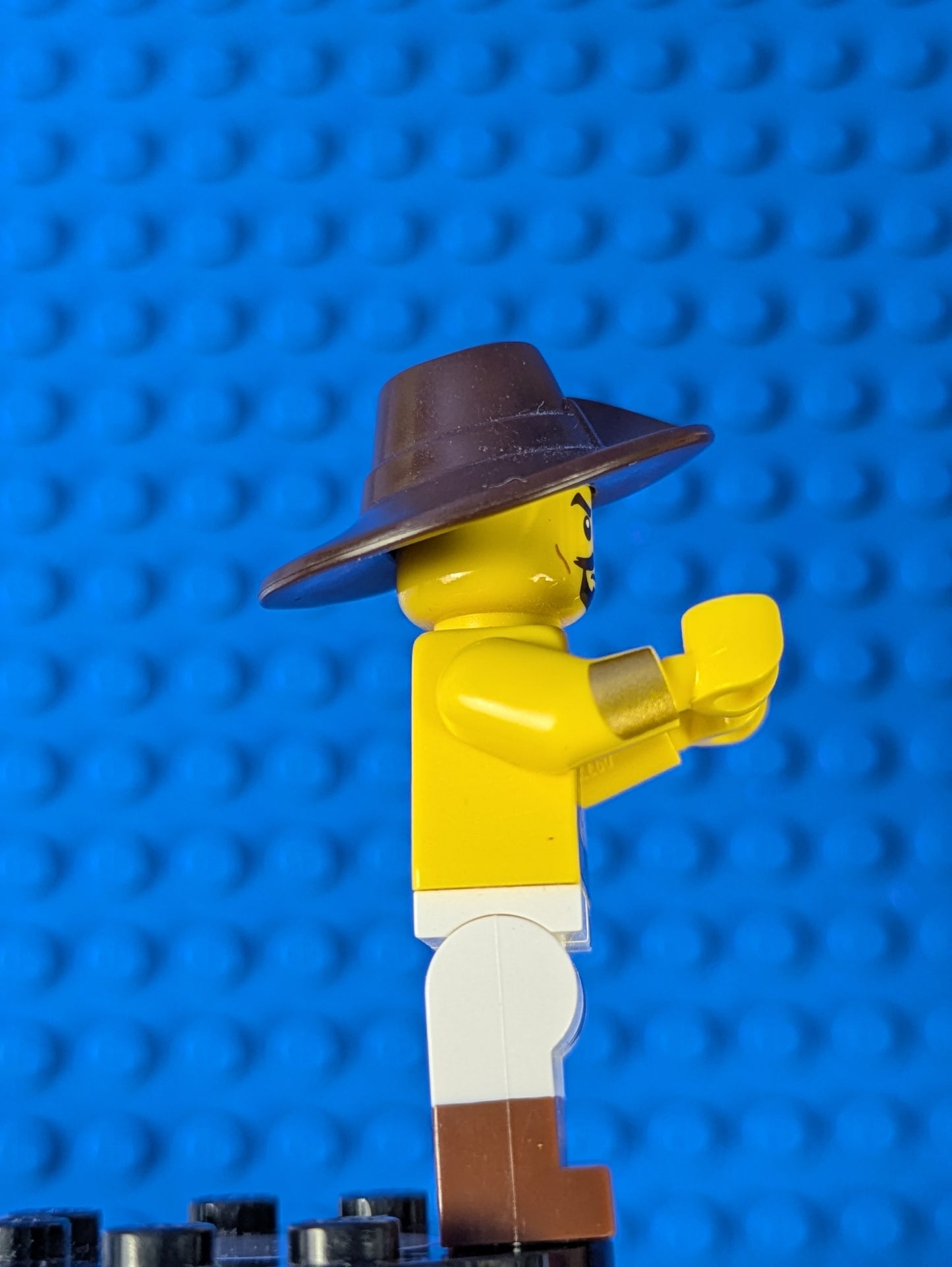 Lego Collectible Minifigures: Series 16: Desert Warrior col245 Set 71013