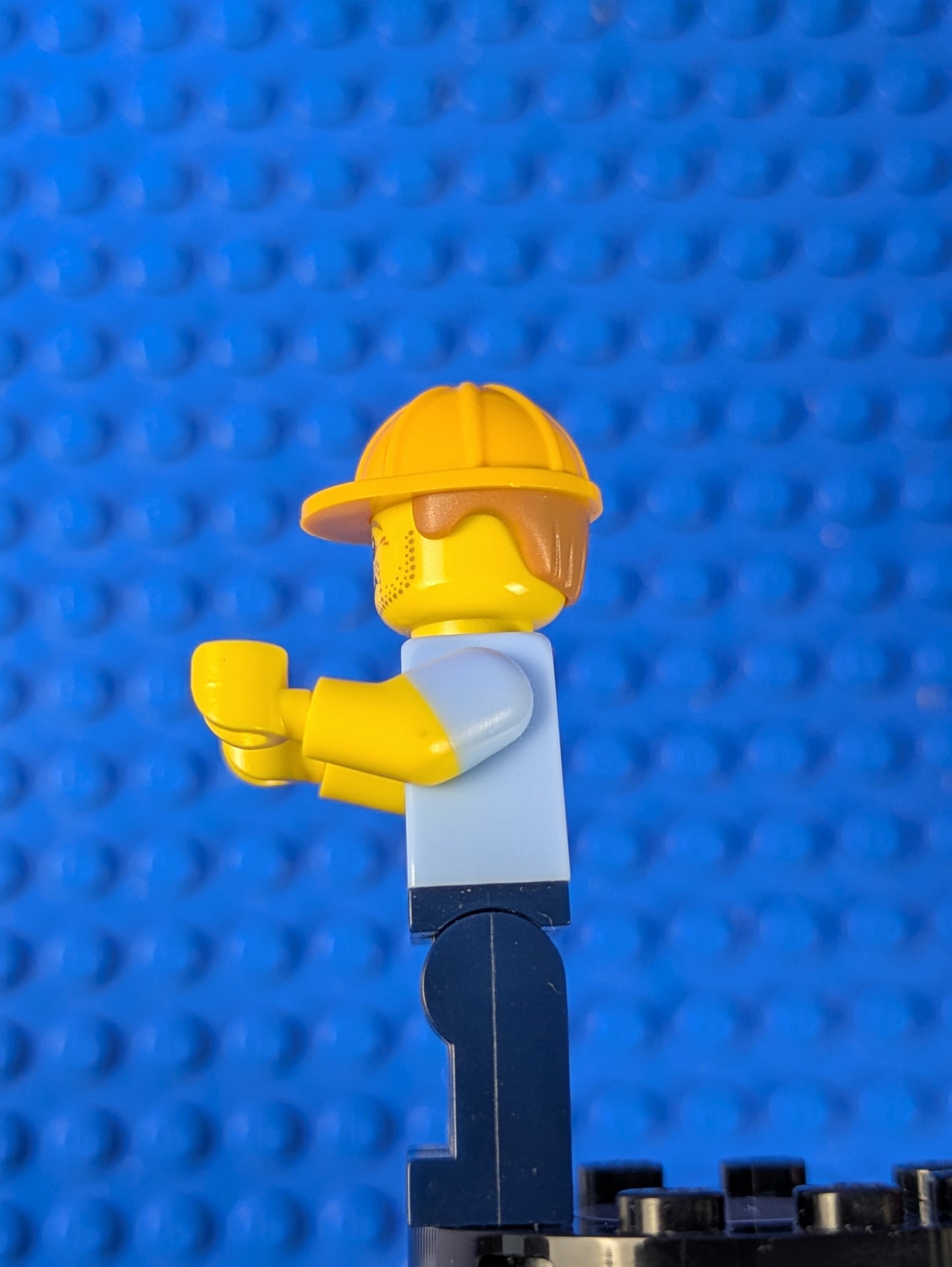 Lego Collectible Minifigures: Series 13: Carpenter col203 Set 71008 6100808