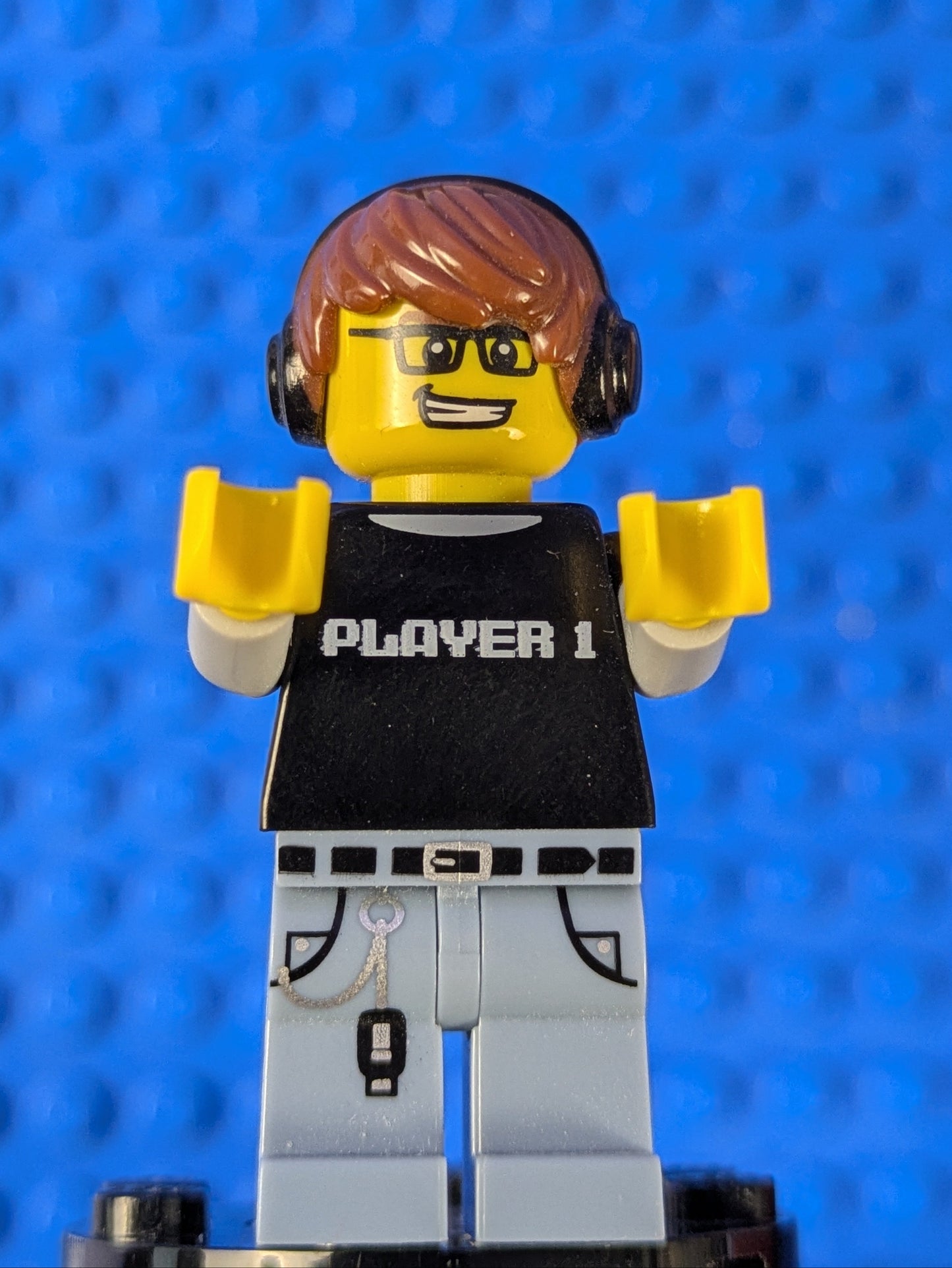 Lego Collectible Minifigures: Series 12: Video Game Guy col182 Set 71007