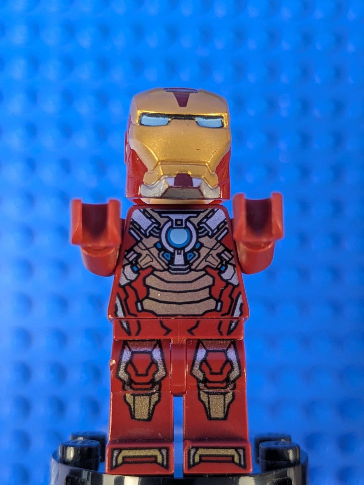 Lego Super Heroes: Iron Man - Mark 17 (Heartbreaker) Armor sh0073 Set 76008