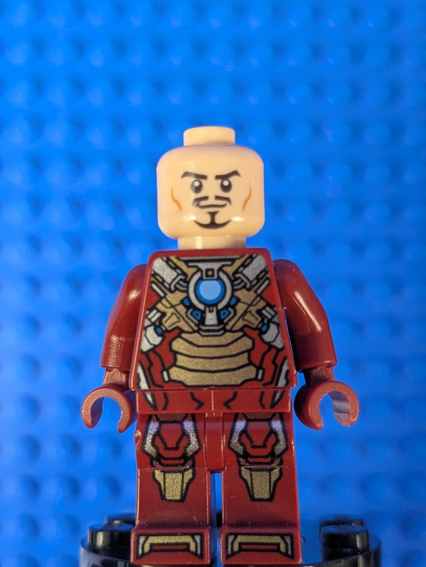Lego Super Heroes: Iron Man - Mark 17 (Heartbreaker) Armor sh0073 Set 76008