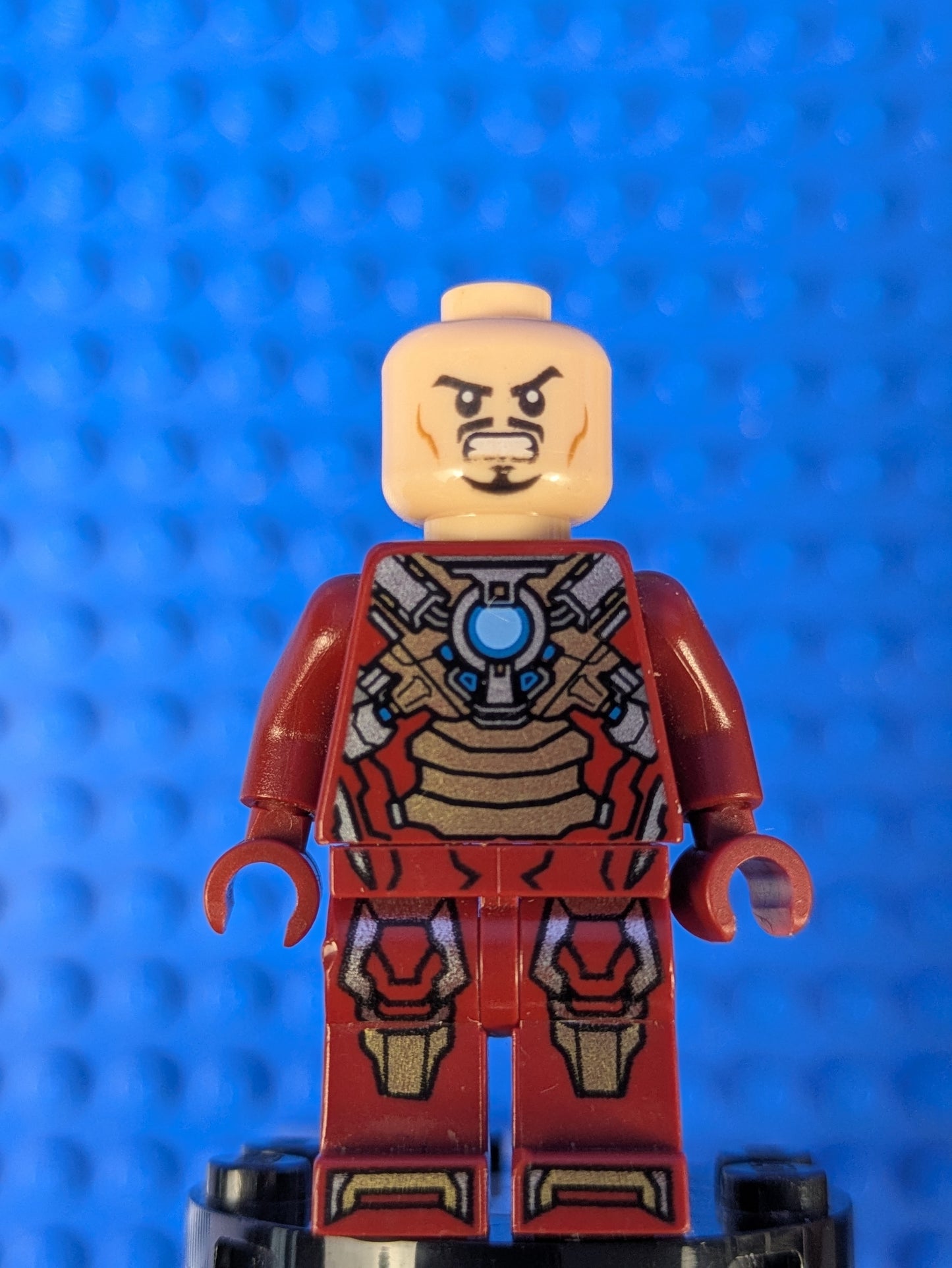 Lego Super Heroes: Iron Man - Mark 17 (Heartbreaker) Armor sh0073 Set 76008