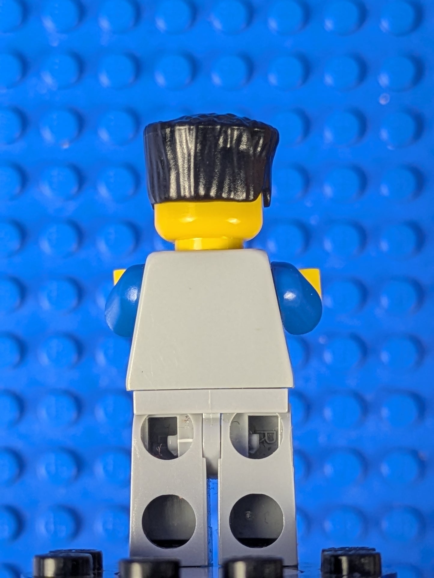 Lego Collectible Minifigures: Series 10: Baseball Fielder col157 Set 71001