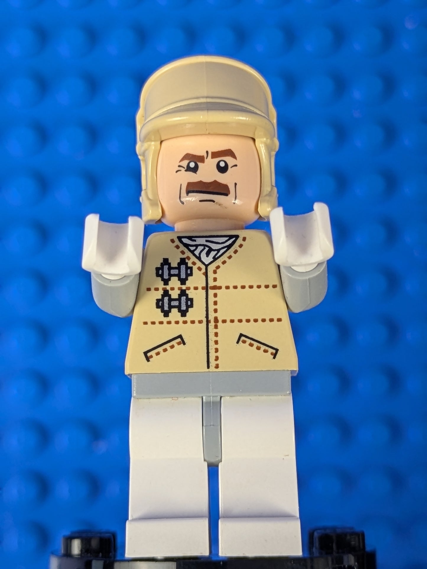 Lego Star Wars: Episode 4-6: Hoth Officer sw0258 Set 8083