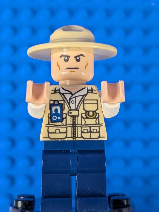 LEGO Jurassic World Vet - Hat Fedora Scowl jw009 75918