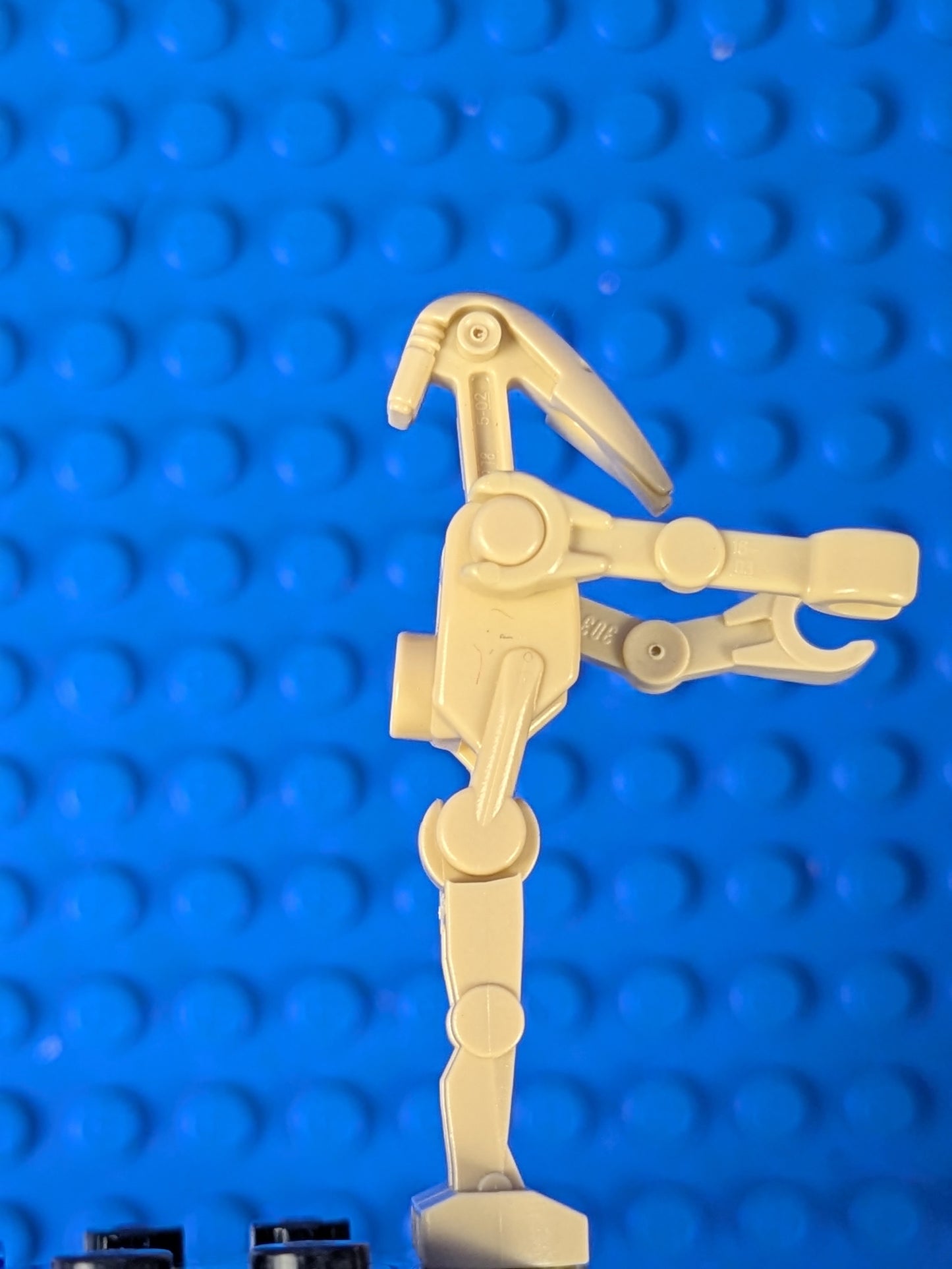 LEGO Star Wars Battle Droid - Tan Angled & Straight Arm sw0001c 7662 75413