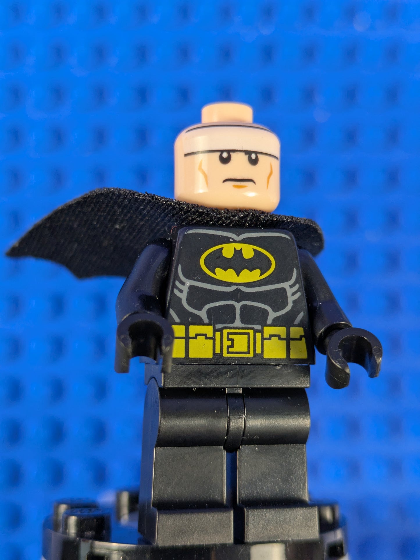 LEGO Super Heroes Batman - Black Suit with Yellow Belt sh0016b 77903