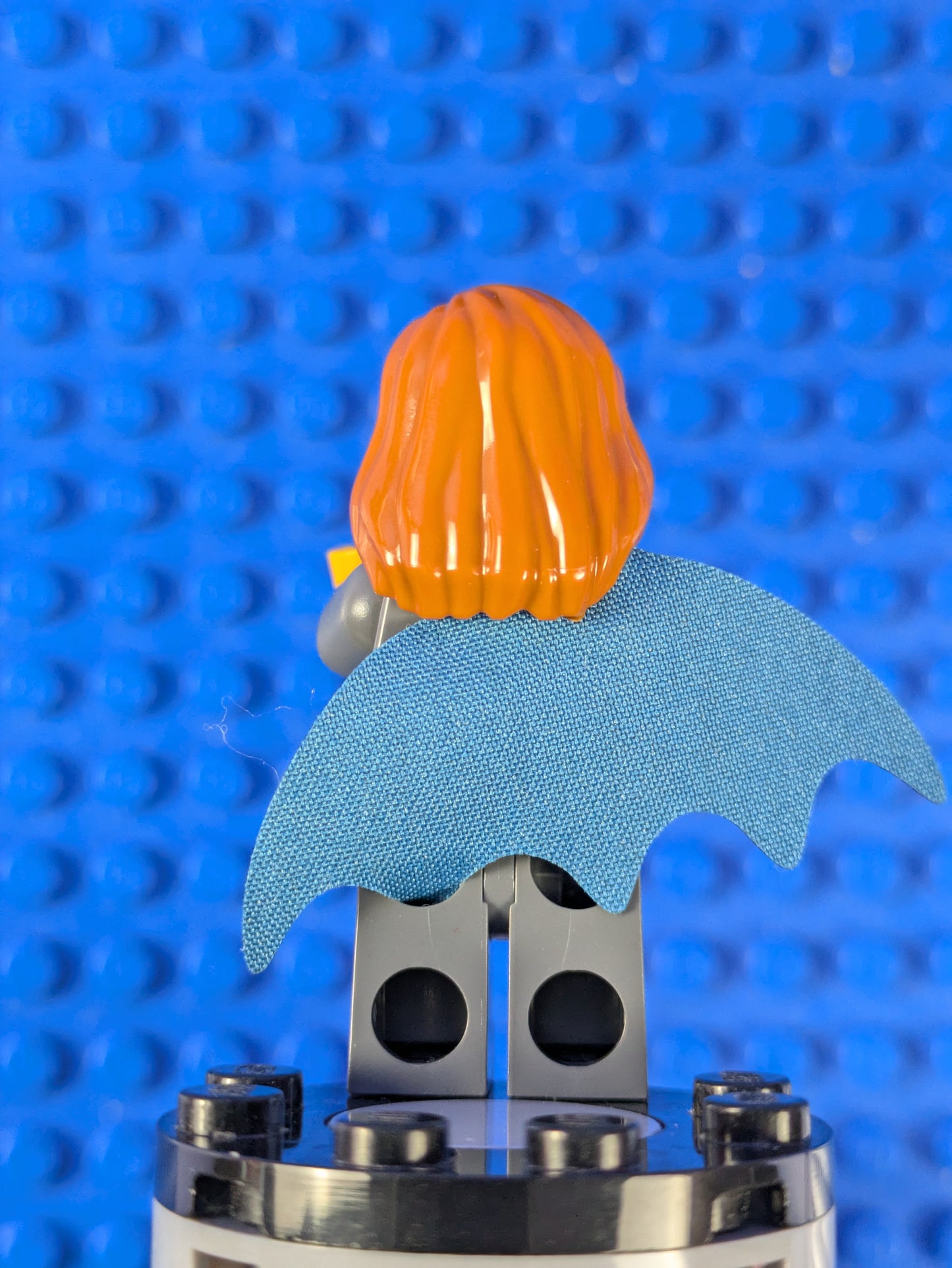 LEGO Super Heroes Batgirl - Light Bluish Gray Suit sh0965 76272