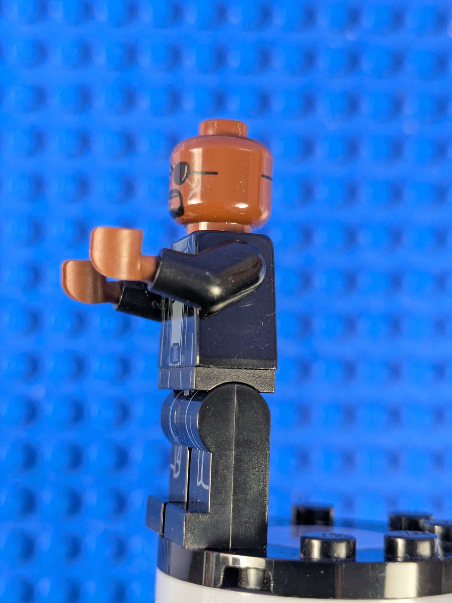 Lego Super Heroes: Nick Fury - No Shirt Tail sh0585b Set 76184