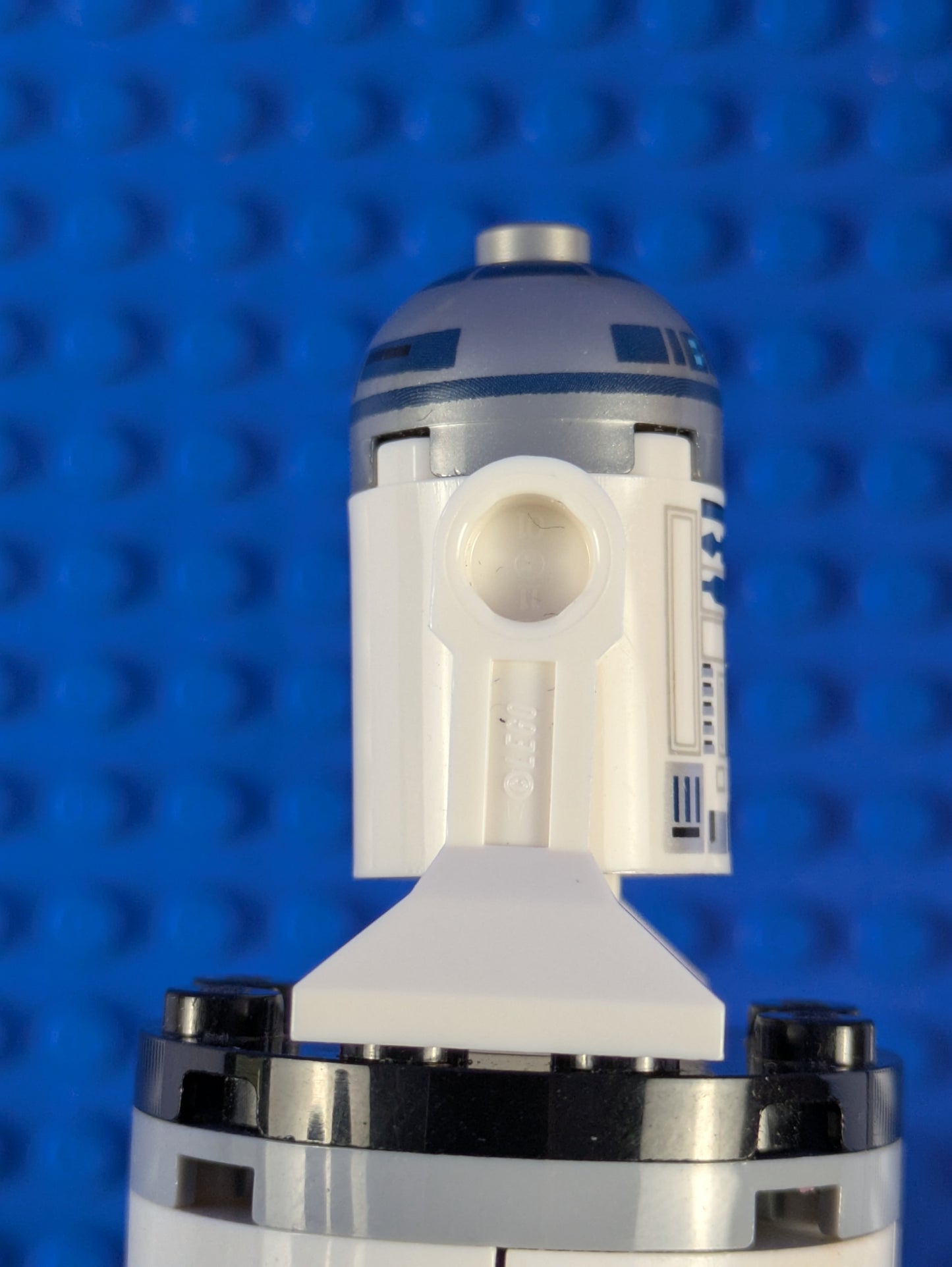 Lego Star Wars: R2-D2- Astromech Droid sw0527a Set 75235 75059