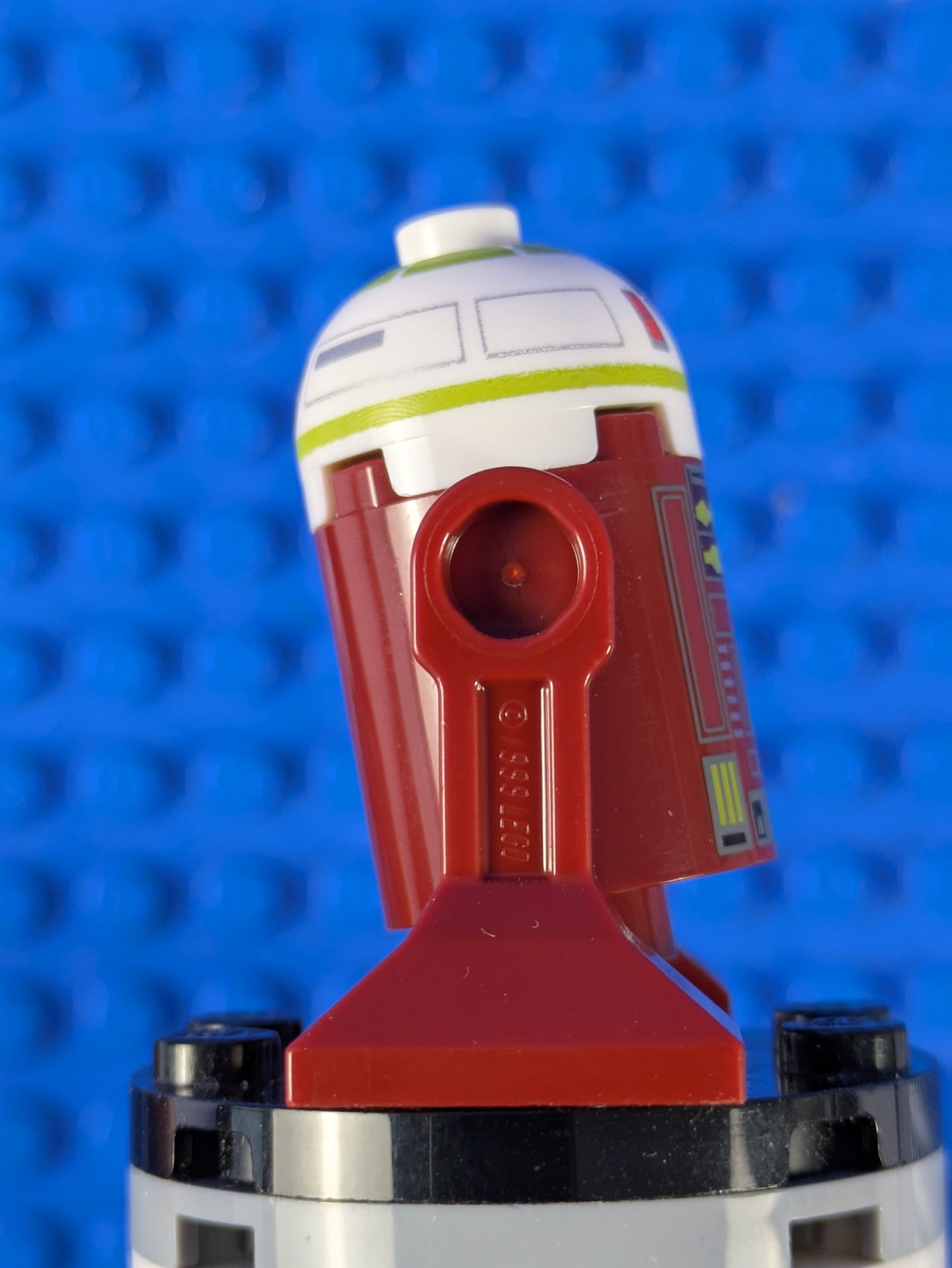 Lego Star Wars: R7-A7 - Astromech Droid sw1397 Set 75401 75418