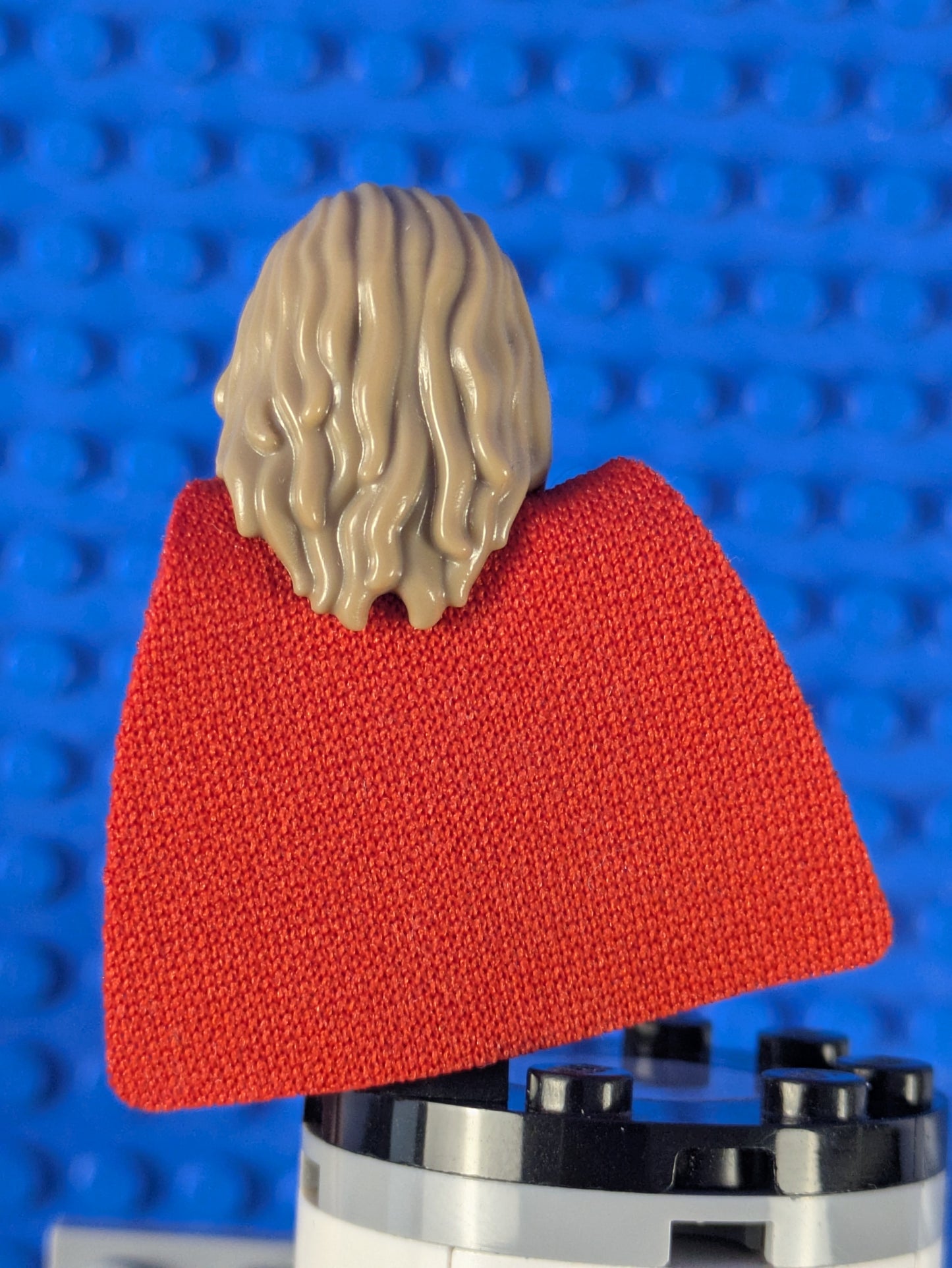 Lego Super Heroes: The Infinity Saga: Thor - Long Dark Tan Hair sh0734 Set 76193