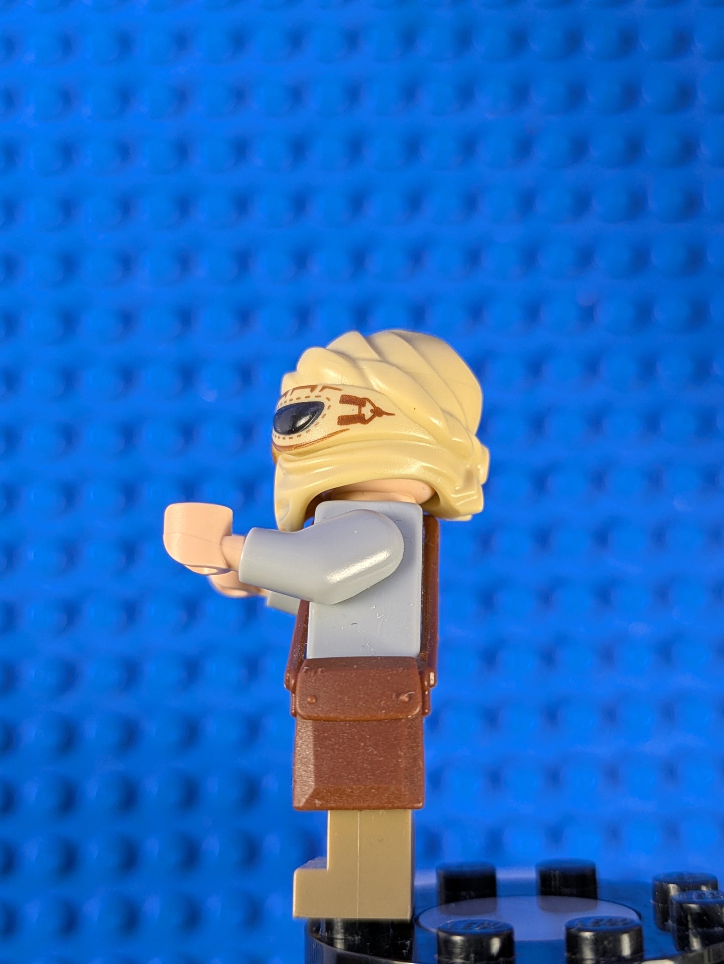 Lego Star Wars: Episode 7: Rey - Dark Tan Tied Robe sw0677 Set 75099