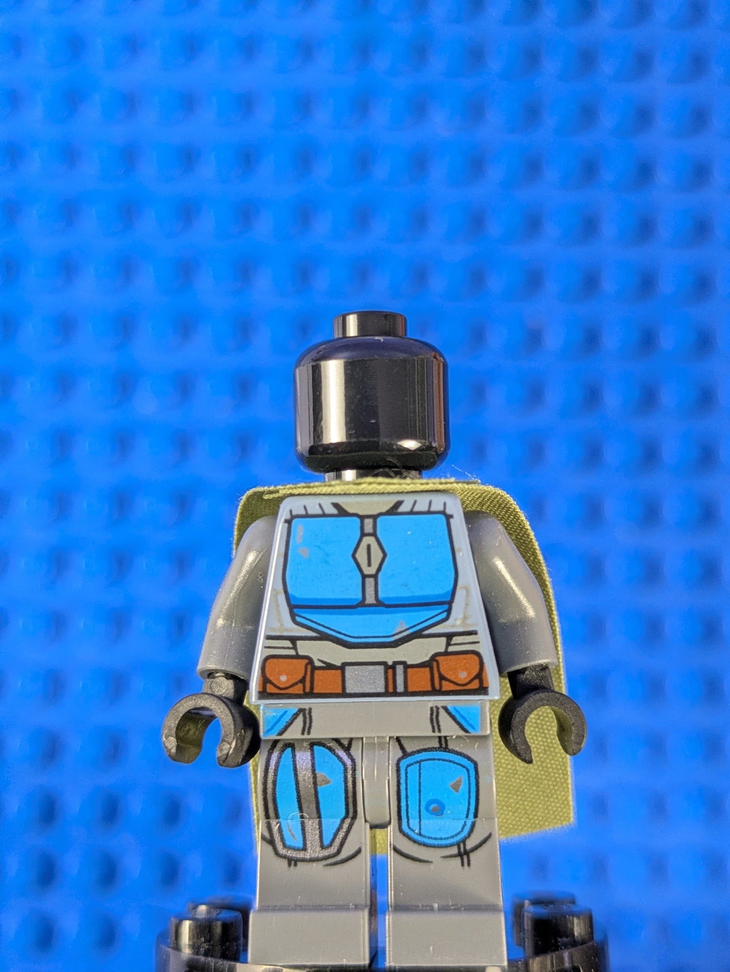 LEGO Star Wars: Mandalorian Tribe Warrior - Olive Green Cape sw1080 Set 75267