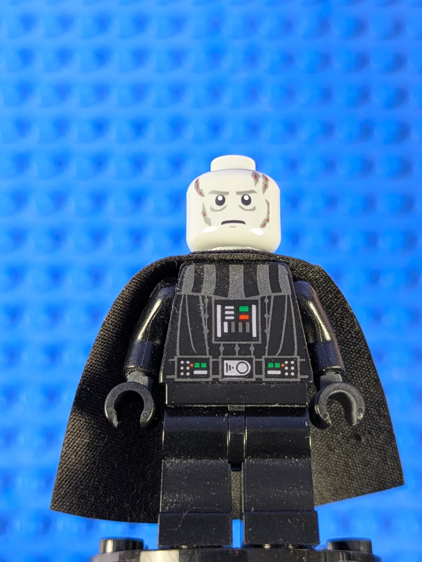 LEGO Star Wars Darth Vader (White Pupils) sw0277 10221 10212
