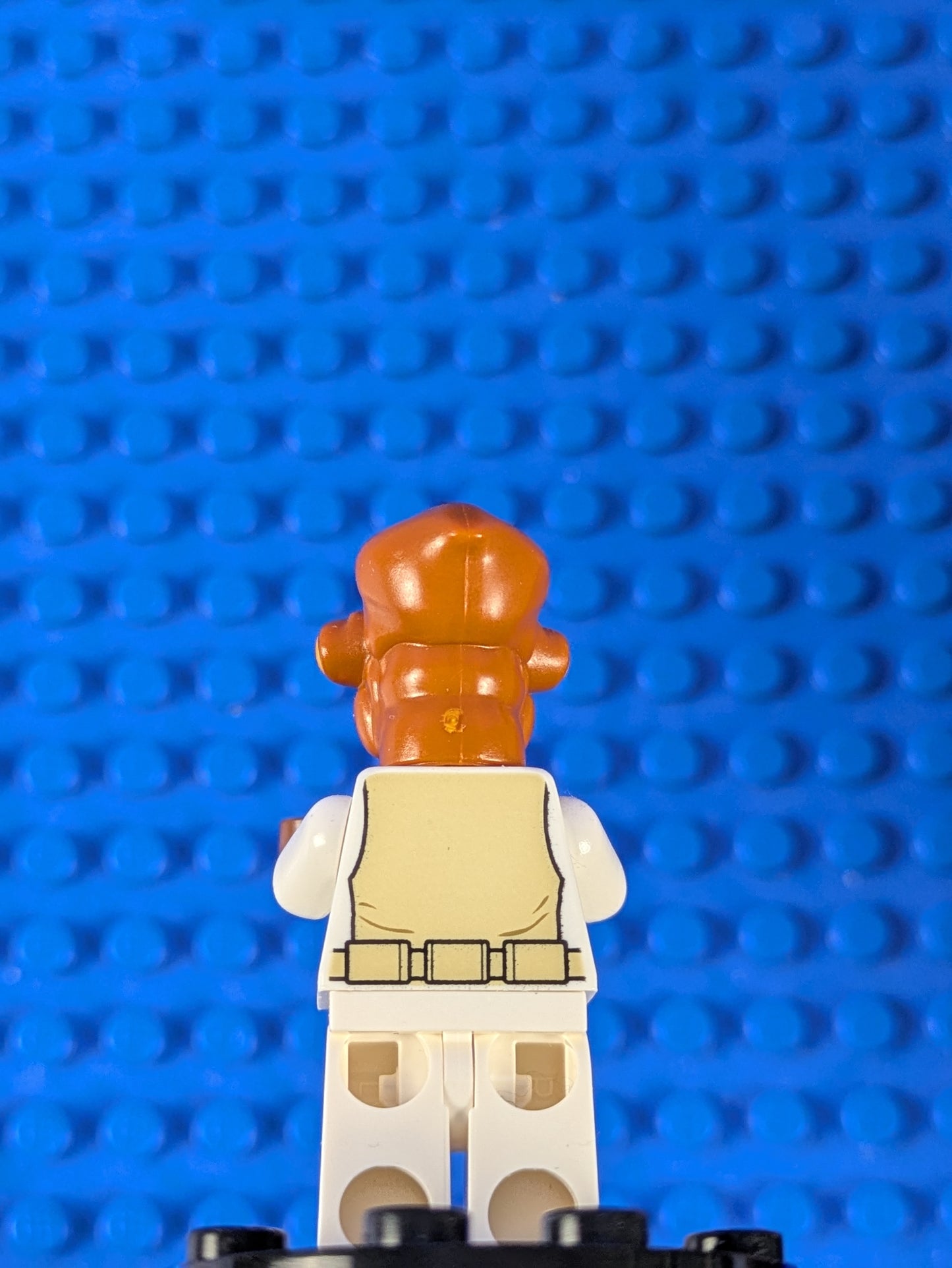 Lego Star Wars: Episode 4-6: Admiral Ackbar - White Spacesuit sw0247 Set 7754