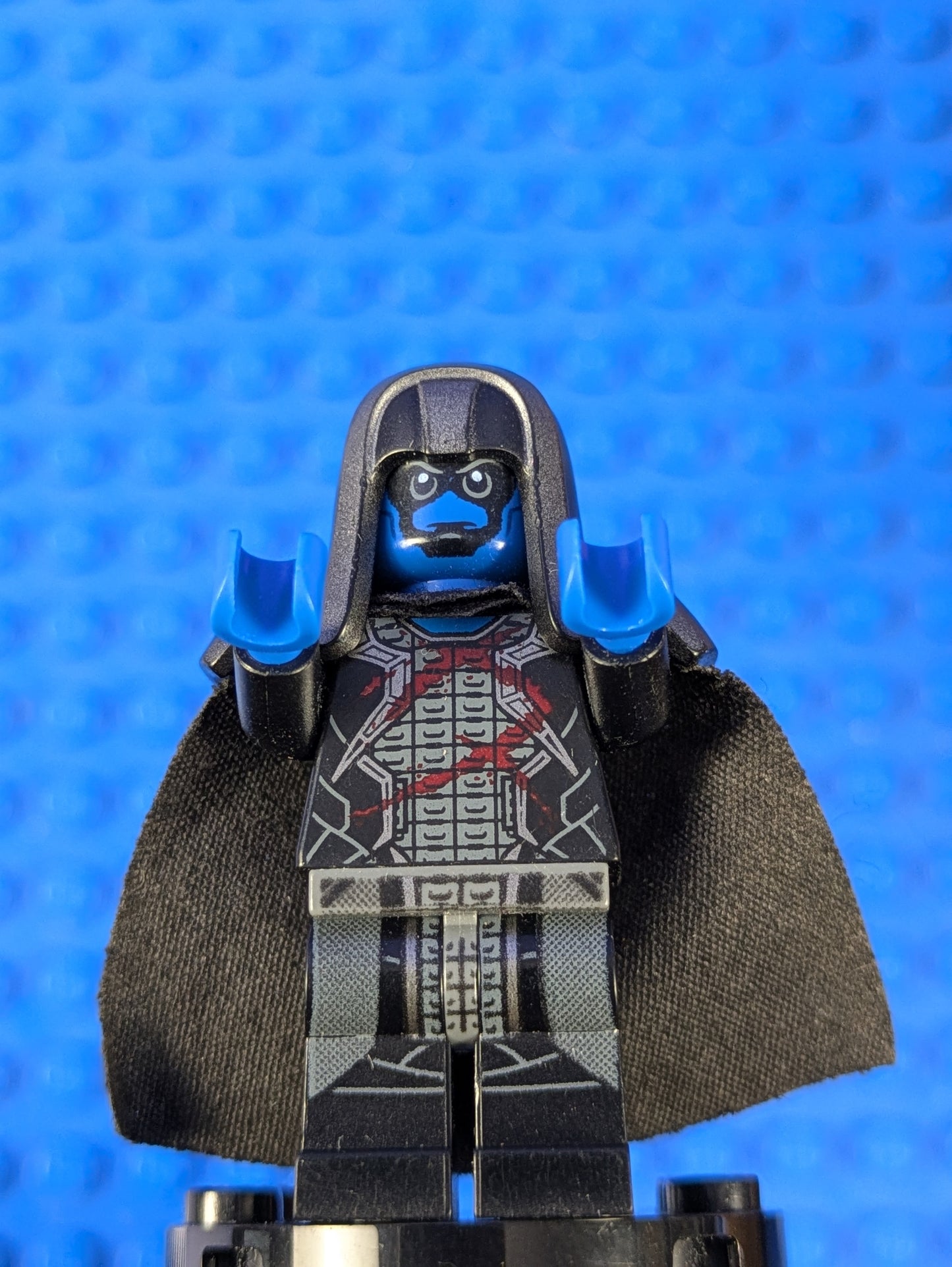 LEGO Super Heroes Ronan the Accuser - Blue Head and Hands sh0126 76021