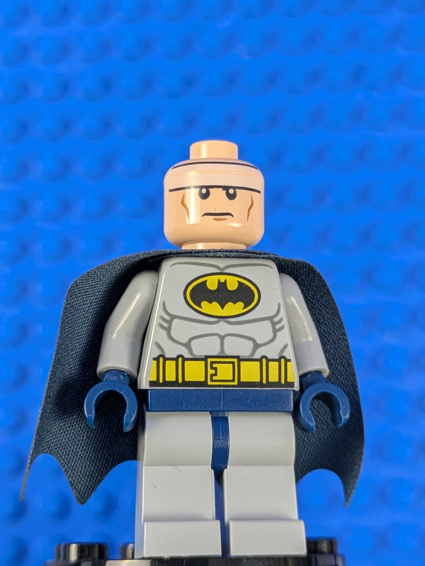 LEGO Super Heroes Batman - Light Bluish Gray Suit sh0025 6860