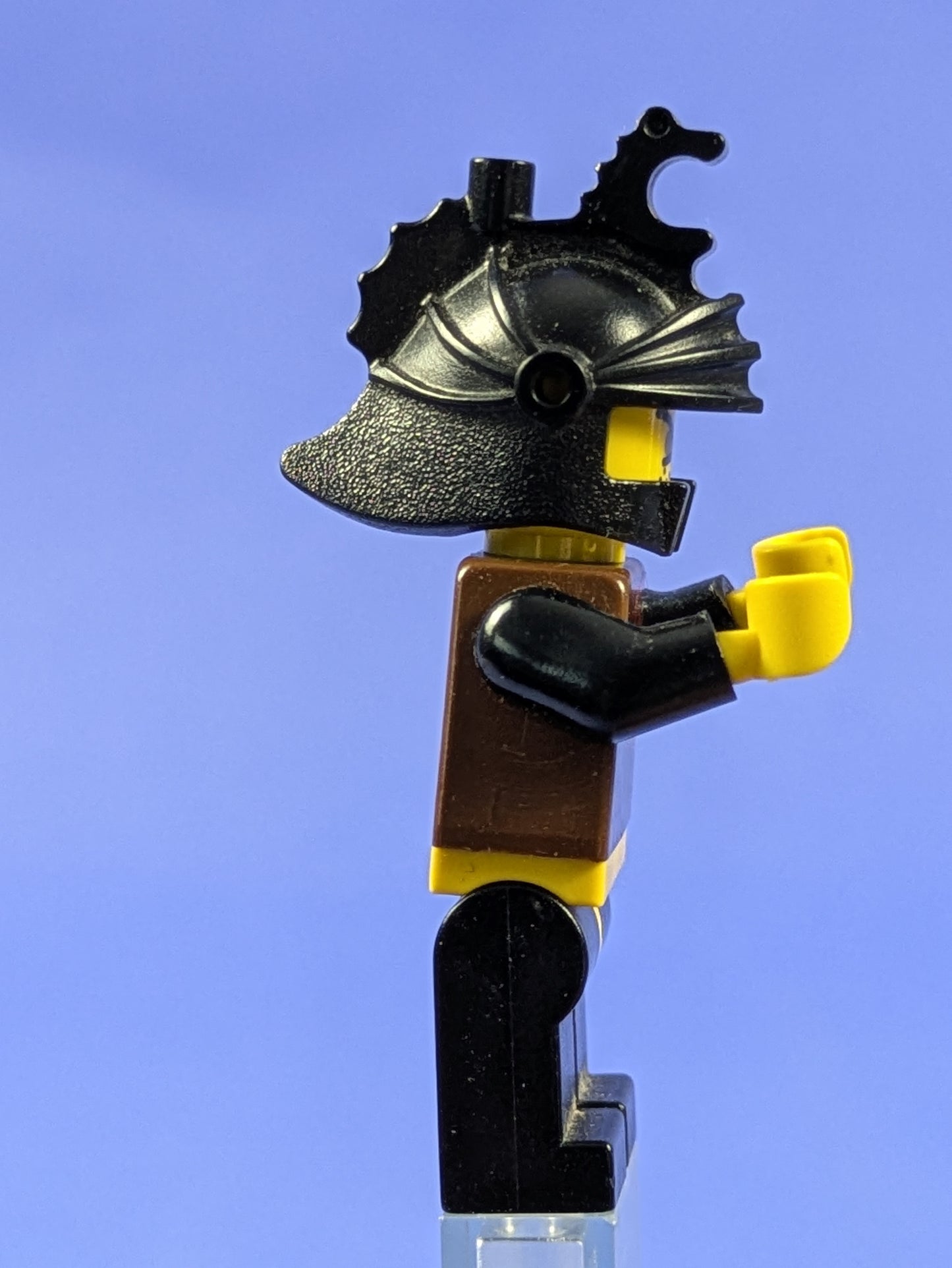LEGO Castle Knights Kingdom I - Robber 2 Black Dragon Helmet cas045 4806