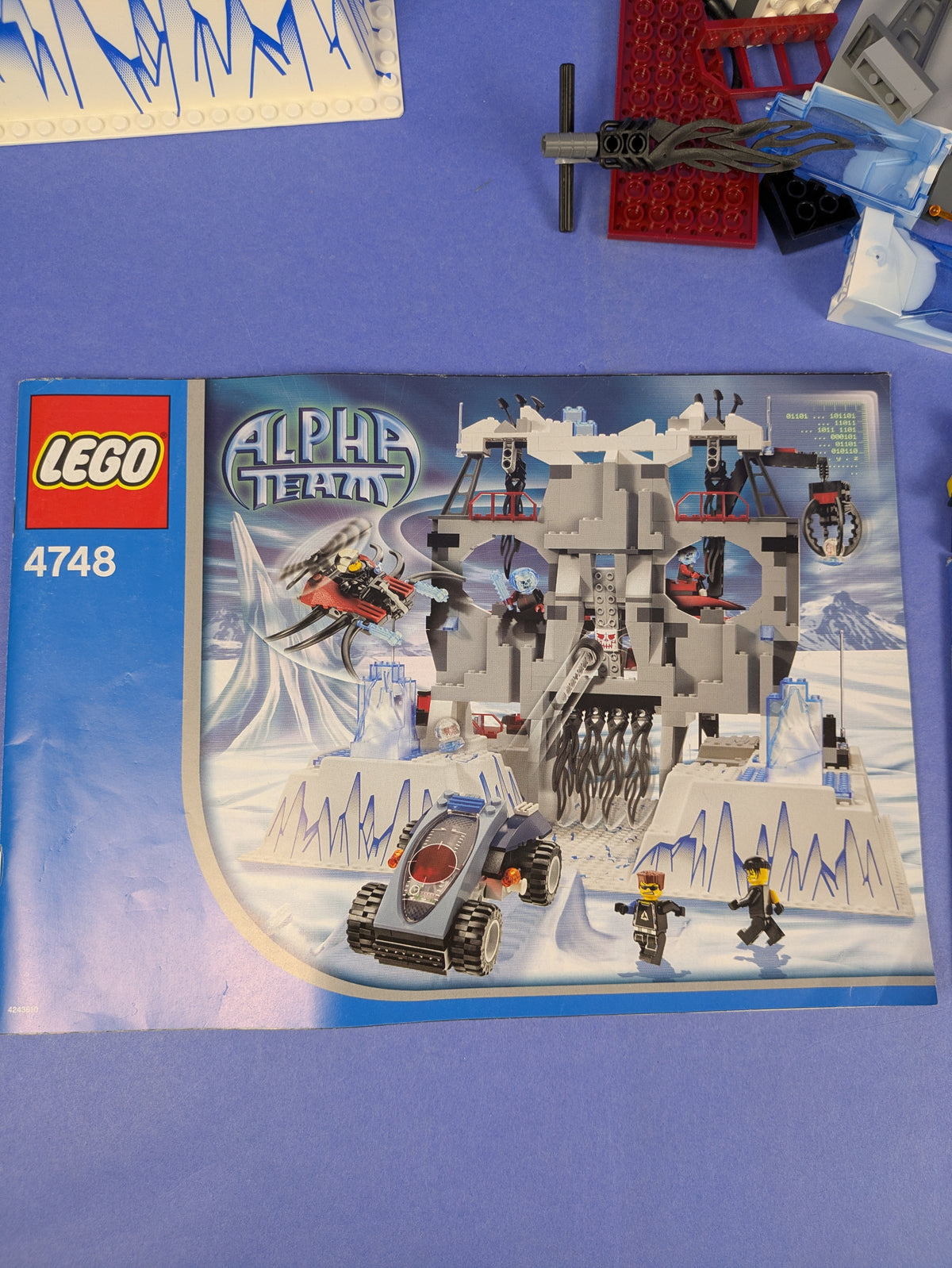 LEGO Alpha Team Tundra Tracker & Ogel's Mountain Fortress 4744 4748 Pre-Owned