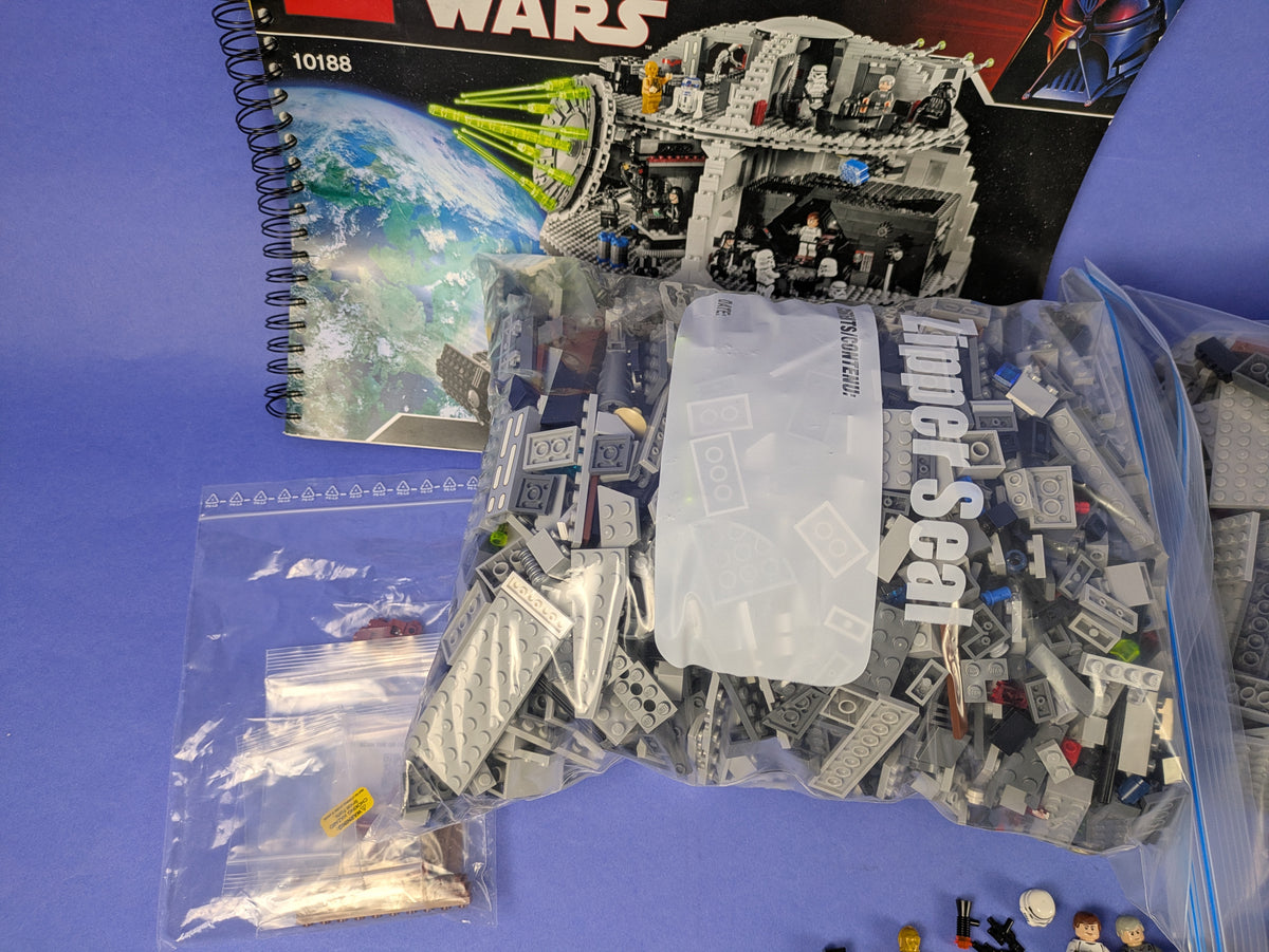 LEGO Star Wars Death Star - UCS 10188 - 99% Complete!