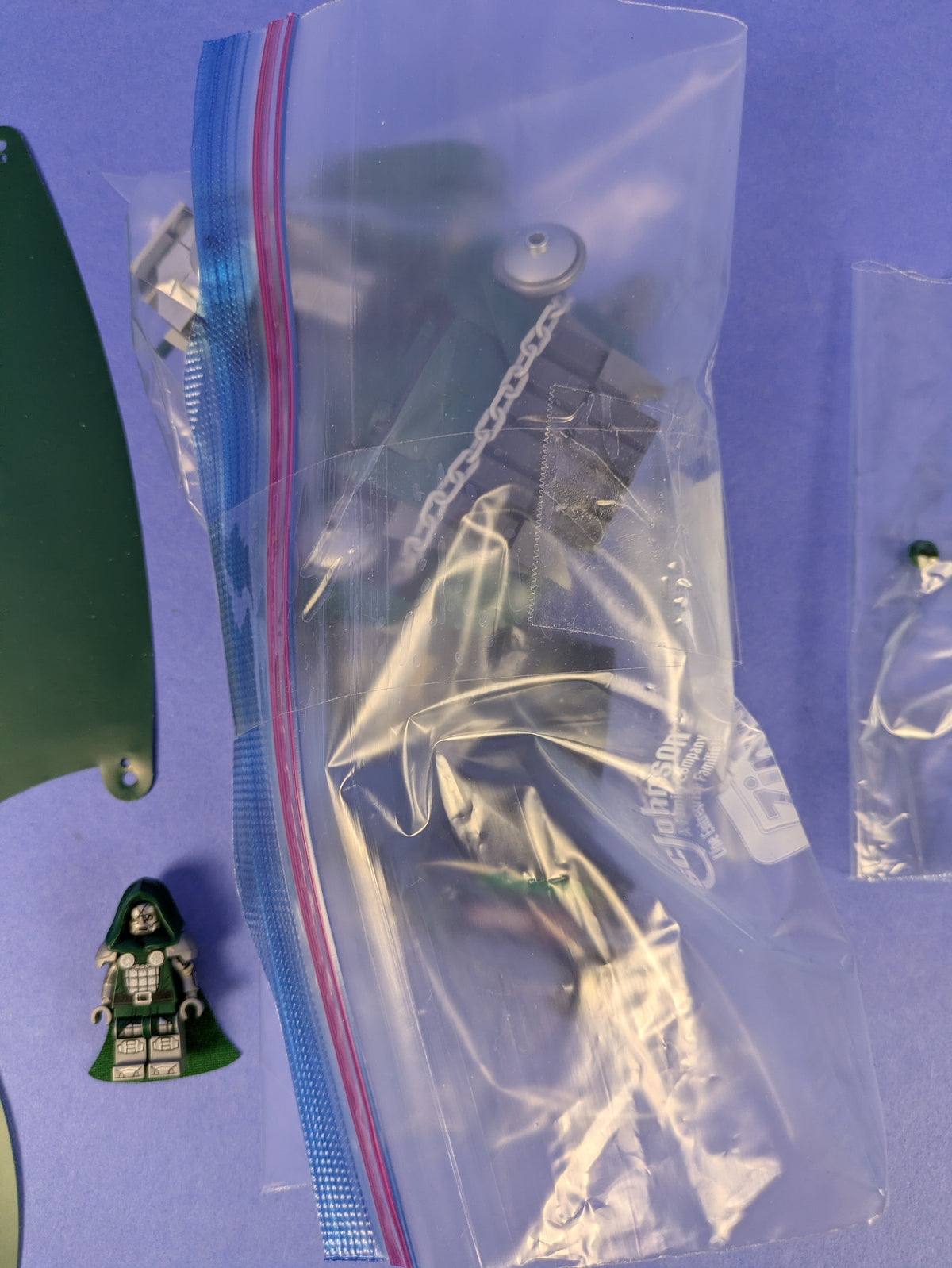 LEGO Super Heroes Doctor Doom Bust 76345 Complete Set Pre-Owned