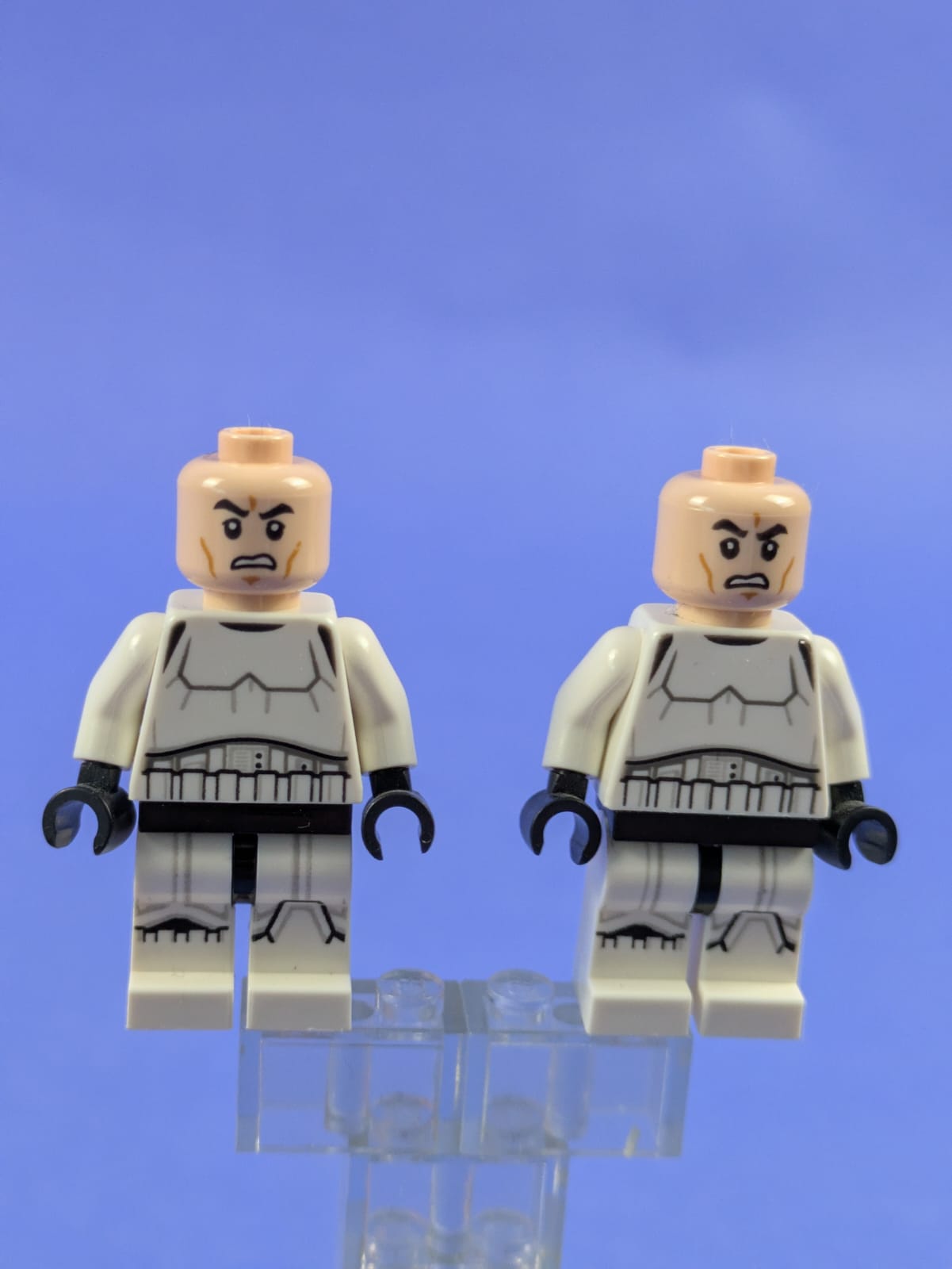 LEGO Star Wars Imperial Stormtrooper - Male Scowl (2X) sw0997b 75229