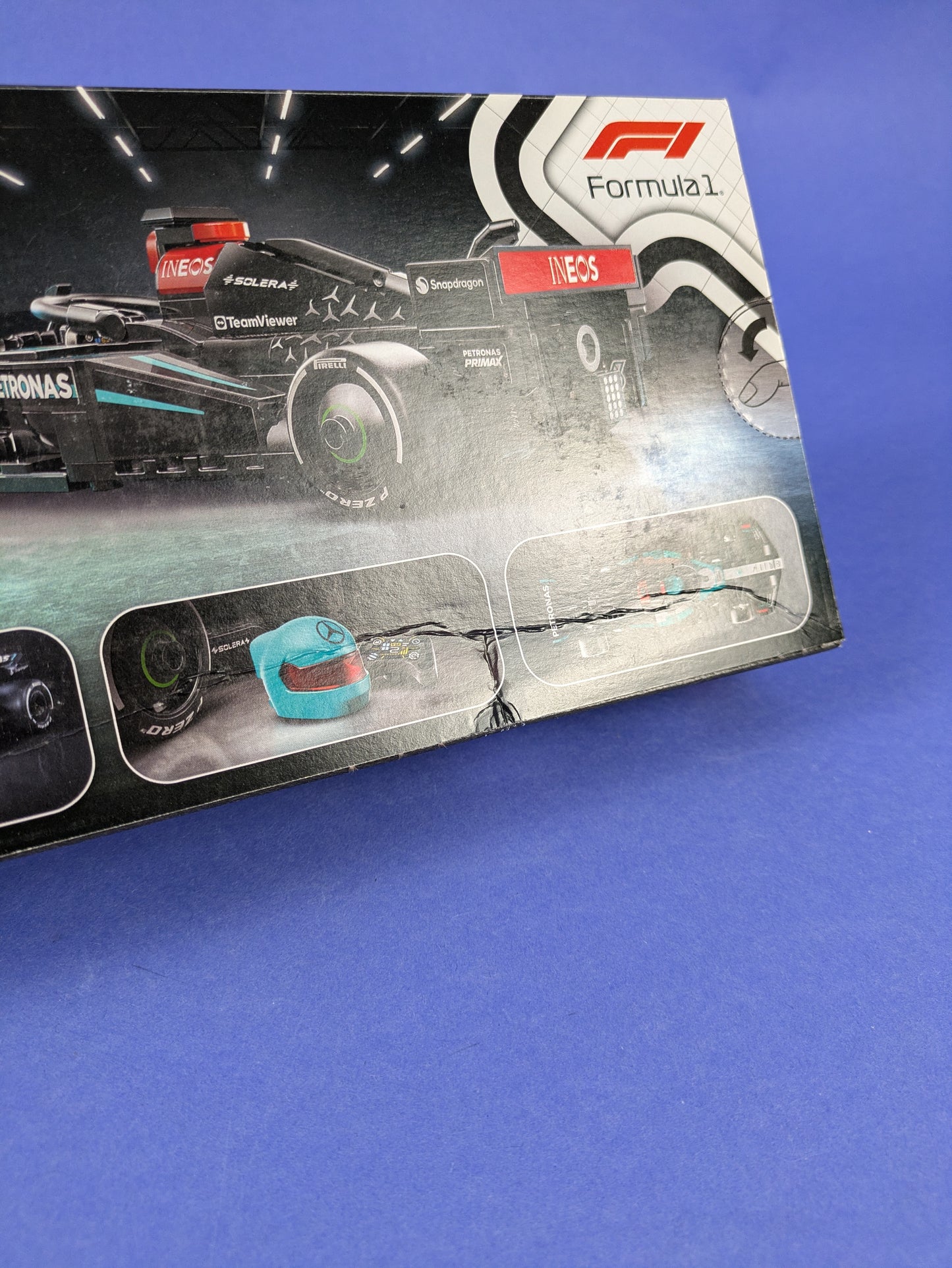LEGO SPEED CHAMPIONS Mercedes-AMG PETRONAS F1 Team W15 E Performance 77244