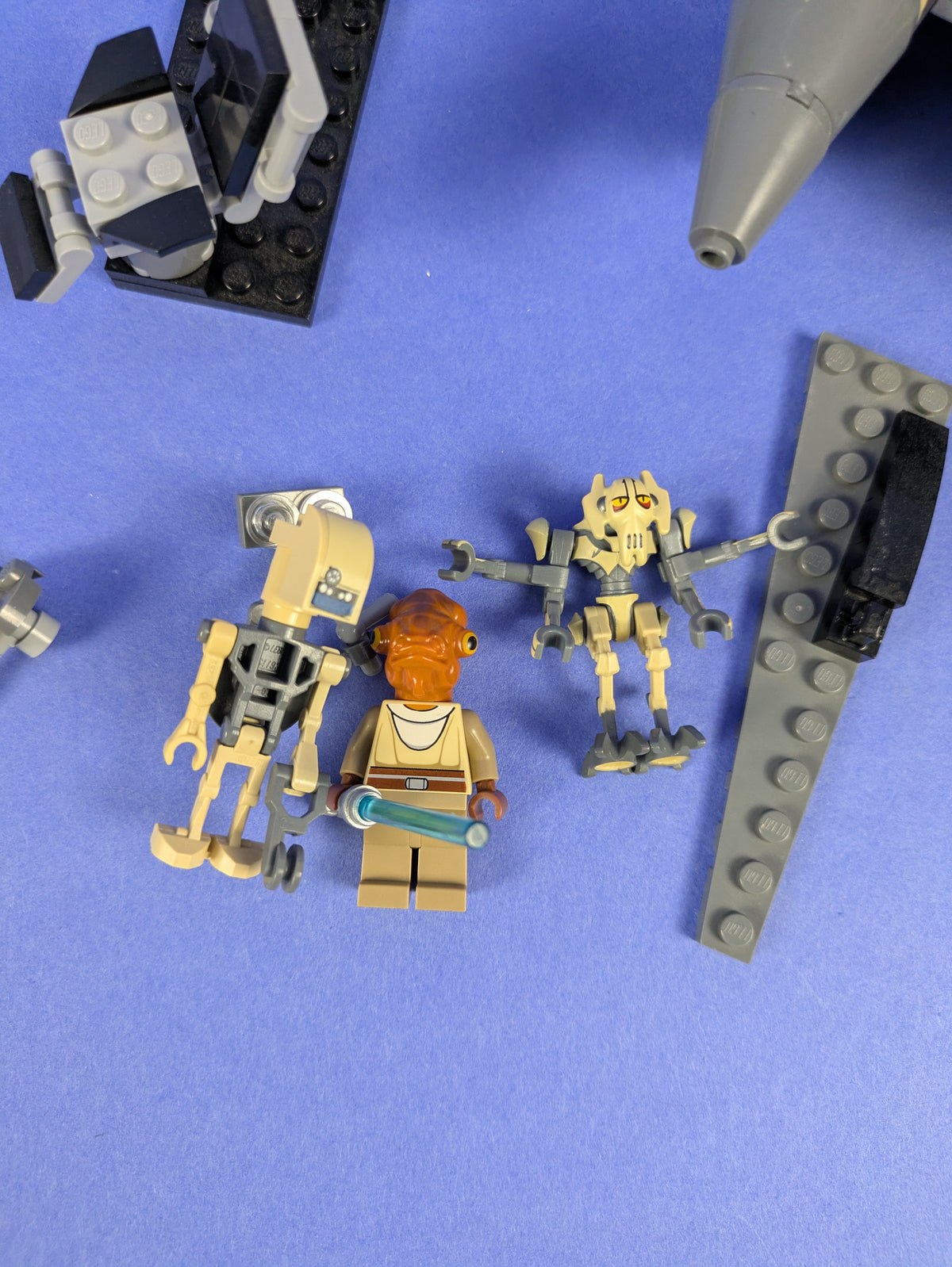 LEGO Star Wars General Grievous' Starfighter 8095 Incomplete Set Pre-Owned