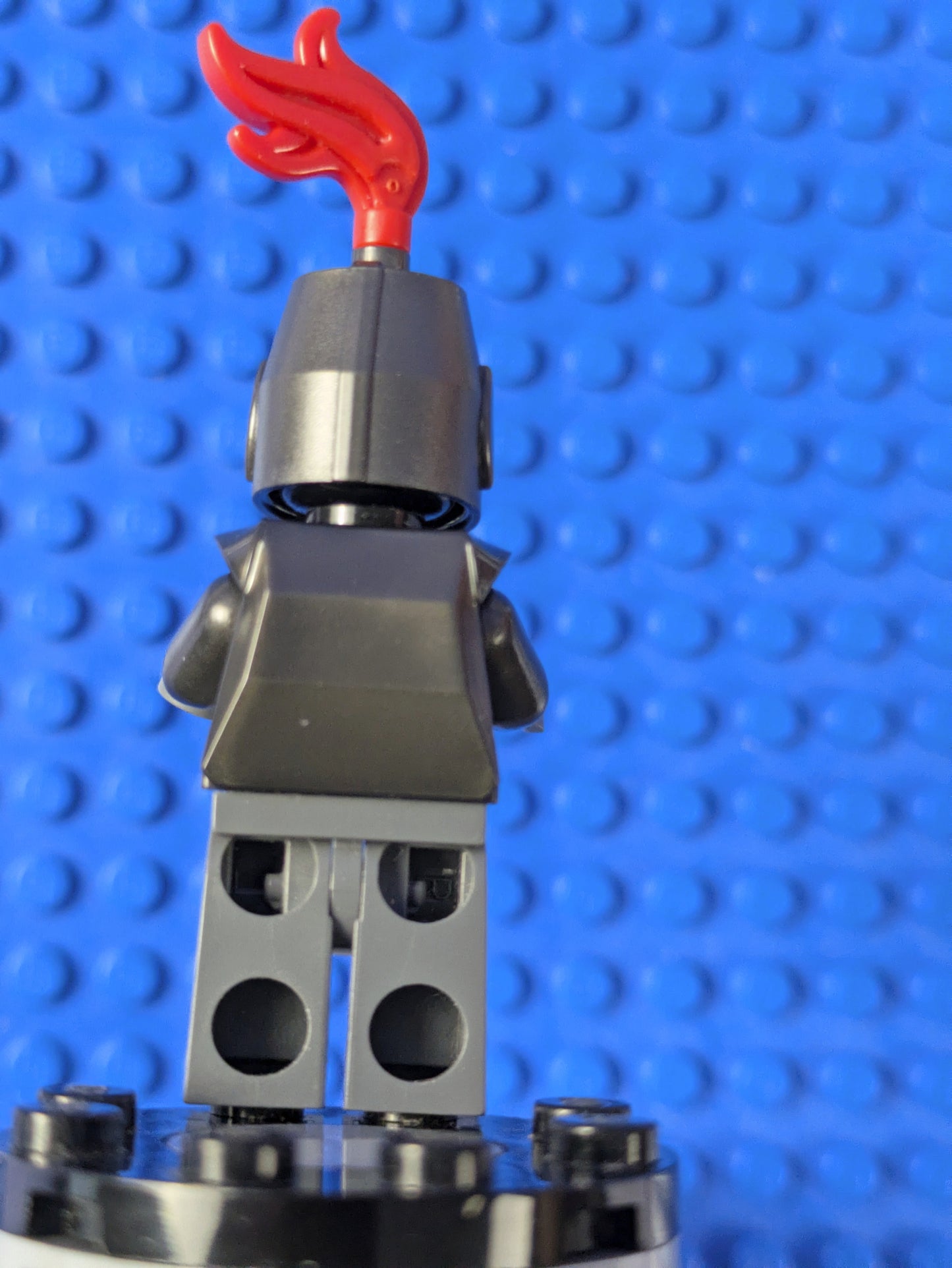 Lego Scooby-Doo: Black Knight/Mr. Wickles scd006 Set 75904