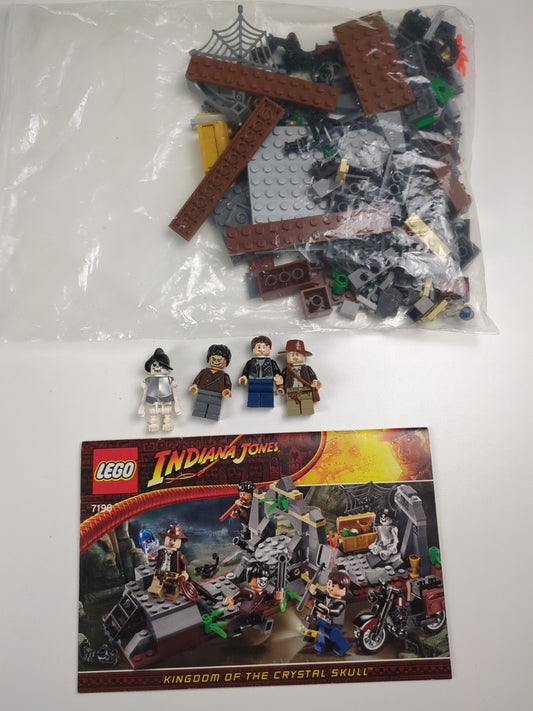Lego Indiana Jones: Chauchilla Cemetery Battle 7196 - w/ Instructions