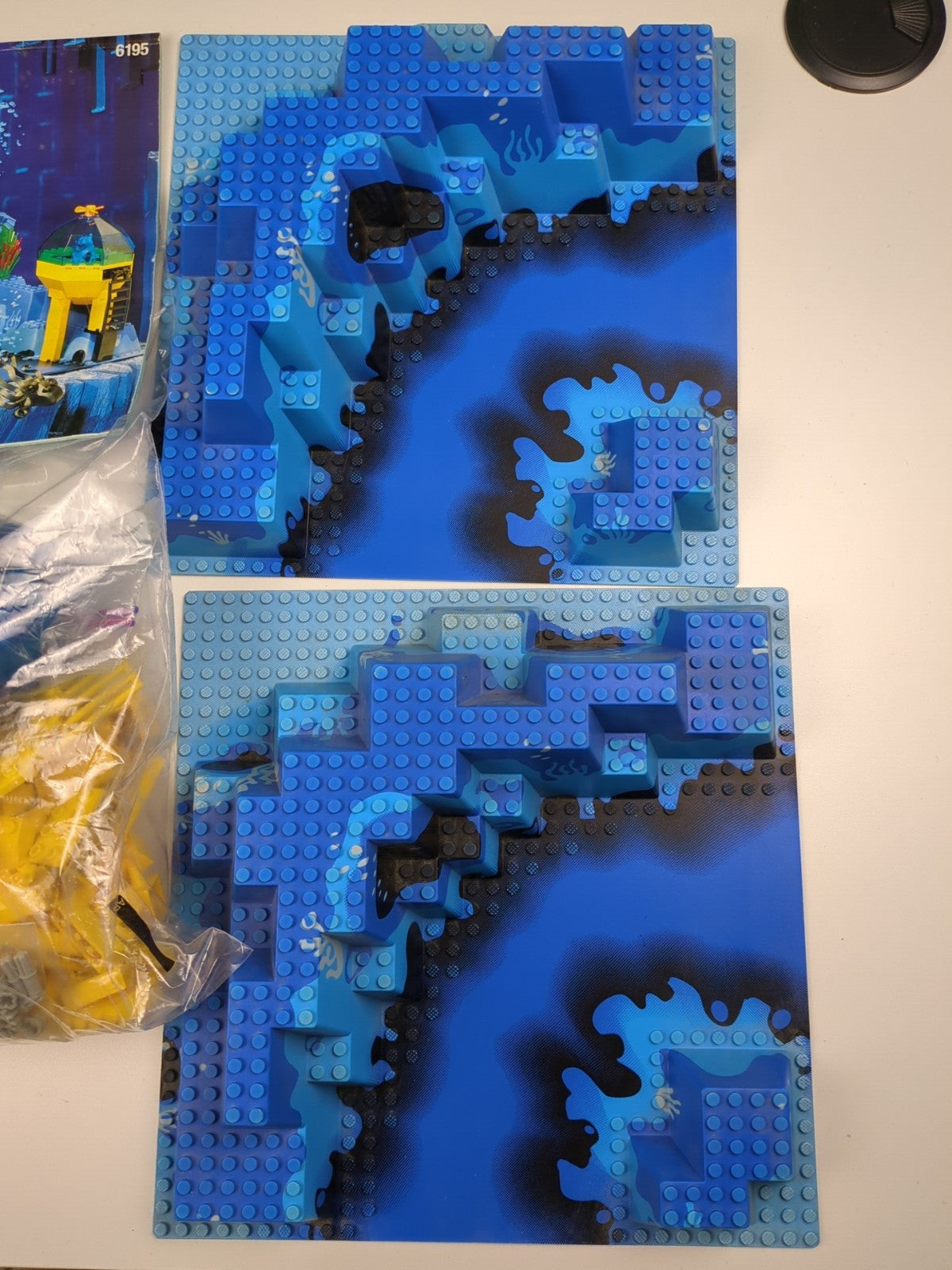 Lego Aquazone: Aquanauts: Neptune Discovery Lab Set 6195 - w/ Instructions