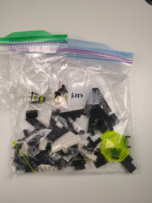 Lego Space: Blacktron II: Allied Avenger Set 6887