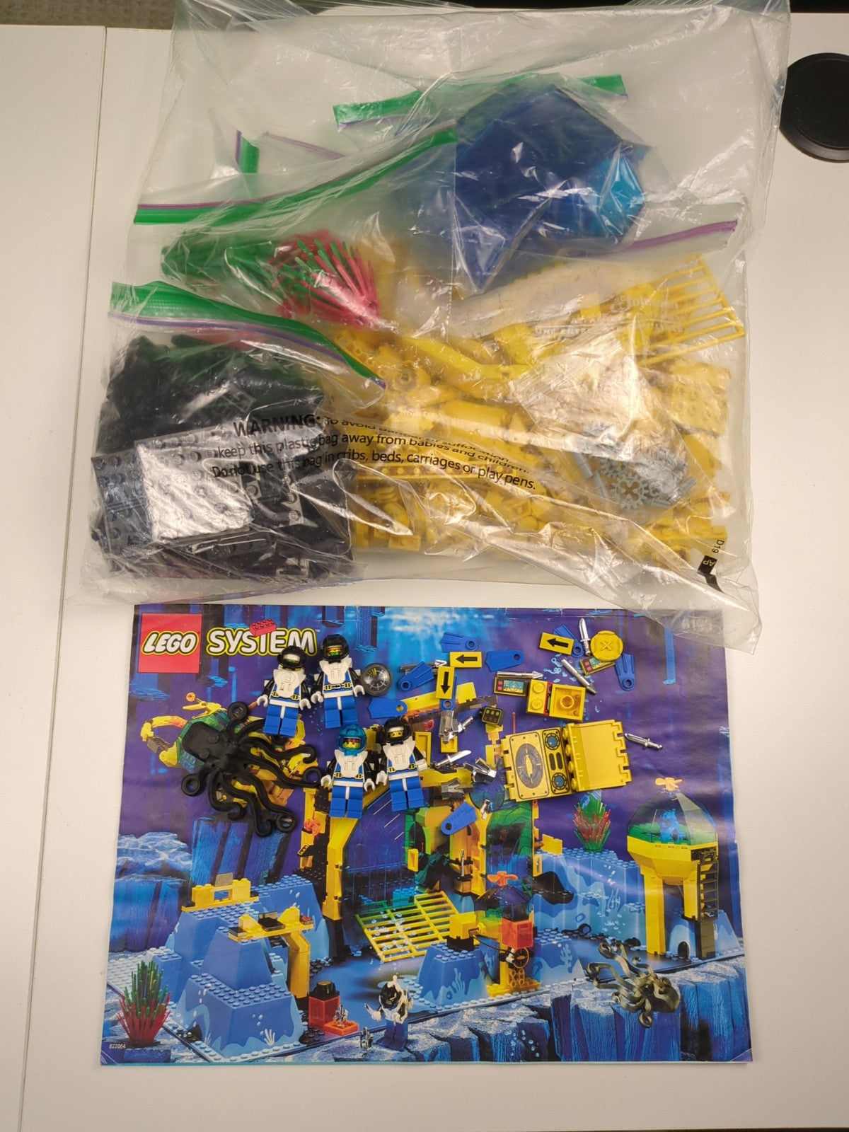 Lego Aquazone: Aquanauts: Neptune Discovery Lab Set 6195 - w/ Instructions